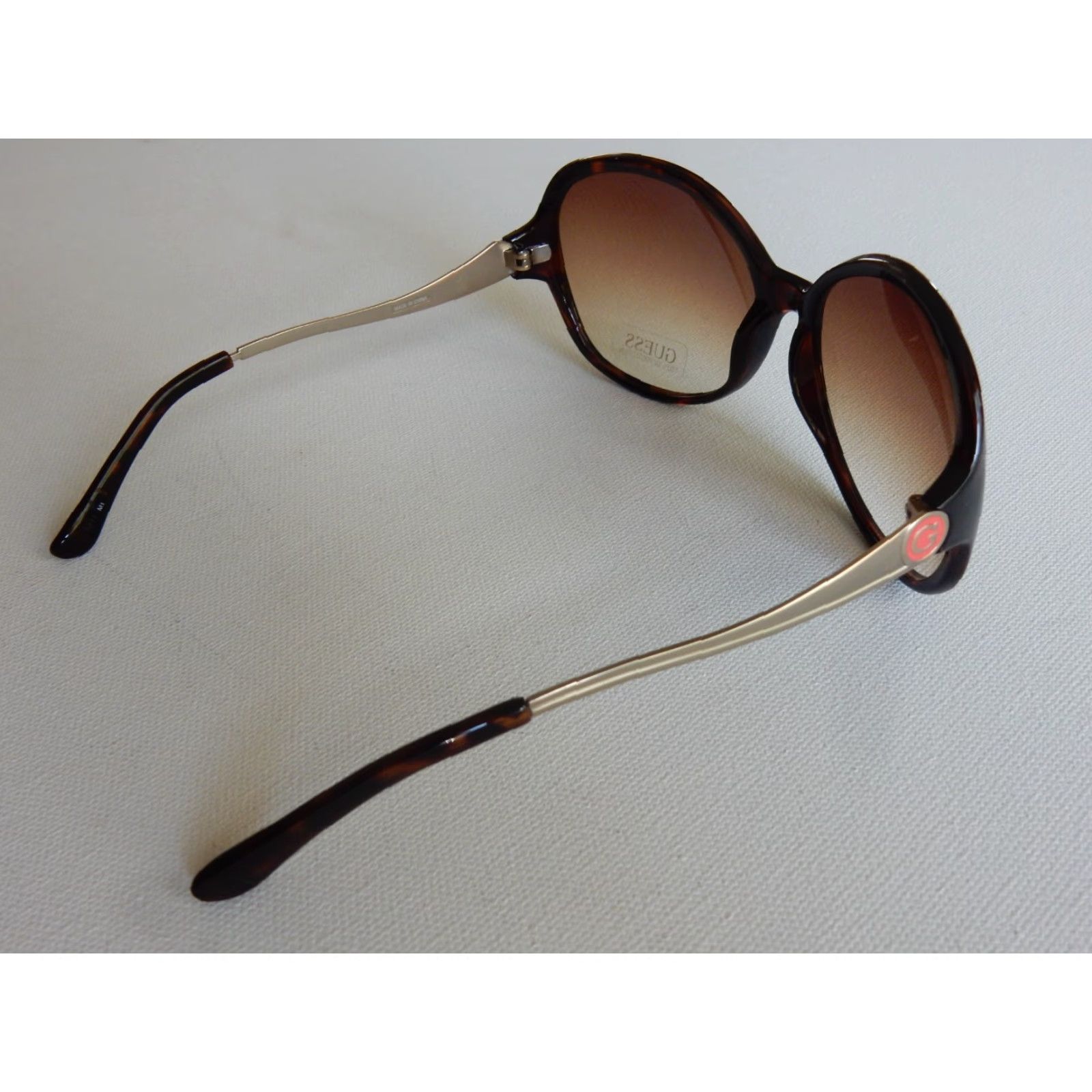 Guess VINTAGE GUESS Sunglasses Women Brown Small Scratched Lens Accessories Size ONE SIZE - 3 Thumbnail