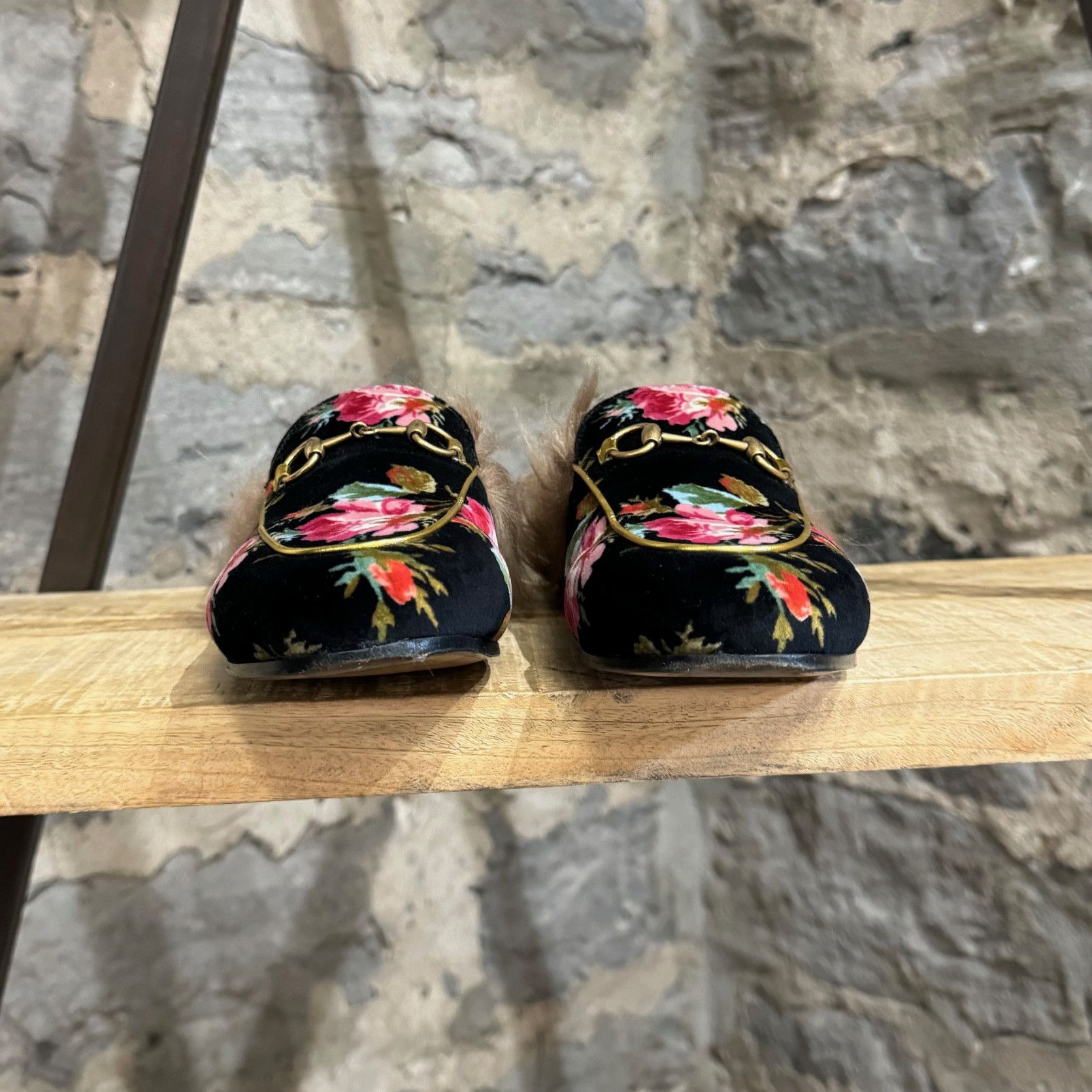 Gucci Gucci Black Velvet Floral Print Princetown Fur Lined Mules Size US 8 / IT 38 - 3 Thumbnail