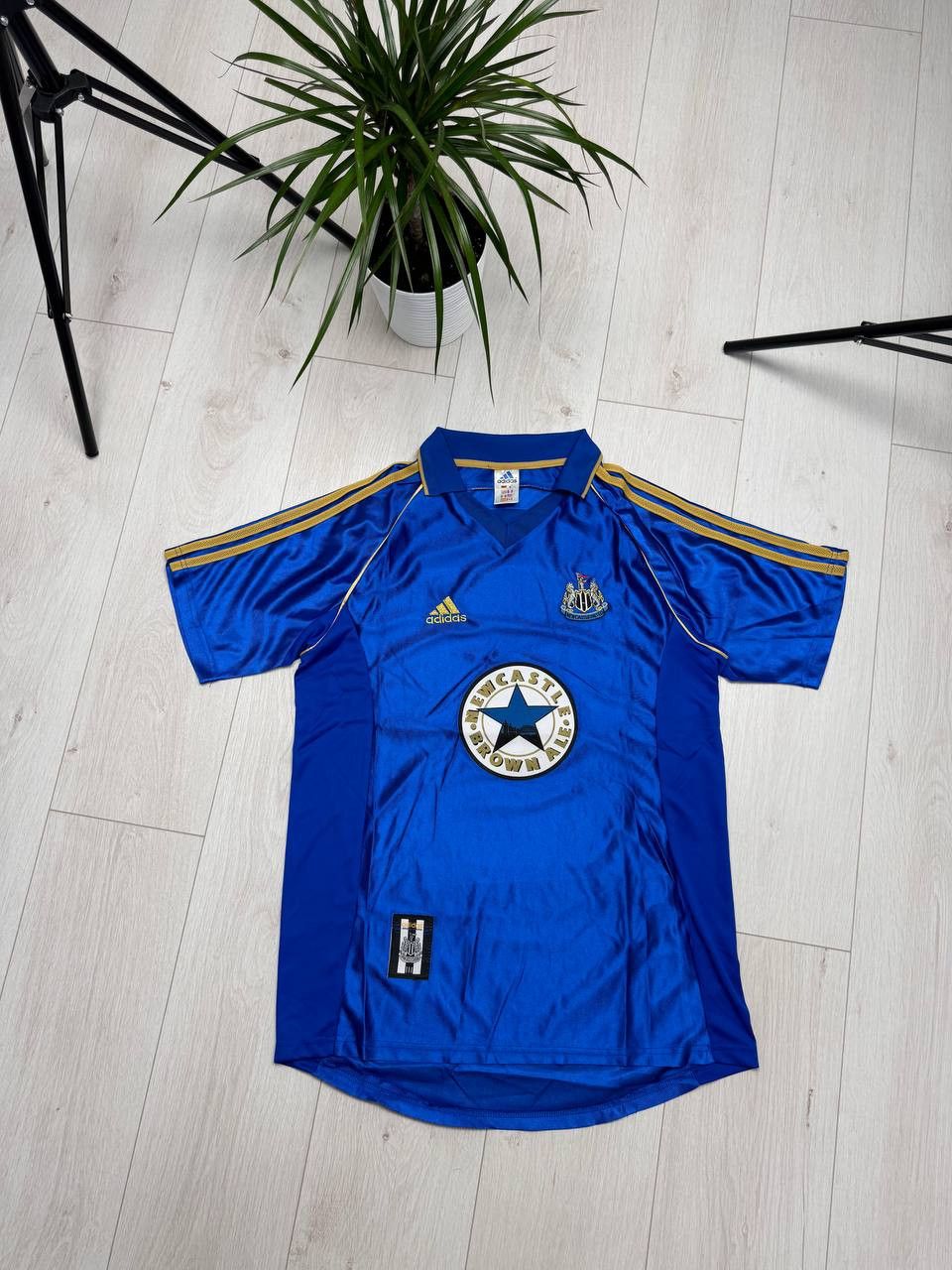 Adidas Vintage Adidas Newcastle united soccer jersey Size US L / EU 52-54 / 3 - 1 Thumbnail