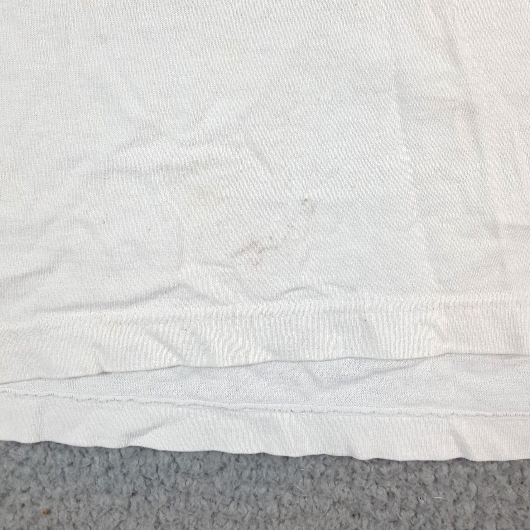 Chaps VINTAGE Chaps Ralph Lauren Flag Logo T-Shirt L White Cotton Short Sleeve Crew Neck 90s Grunge Preppy Vintage Y2K Size US L / EU 52-54 / 3 - 6 Thumbnail