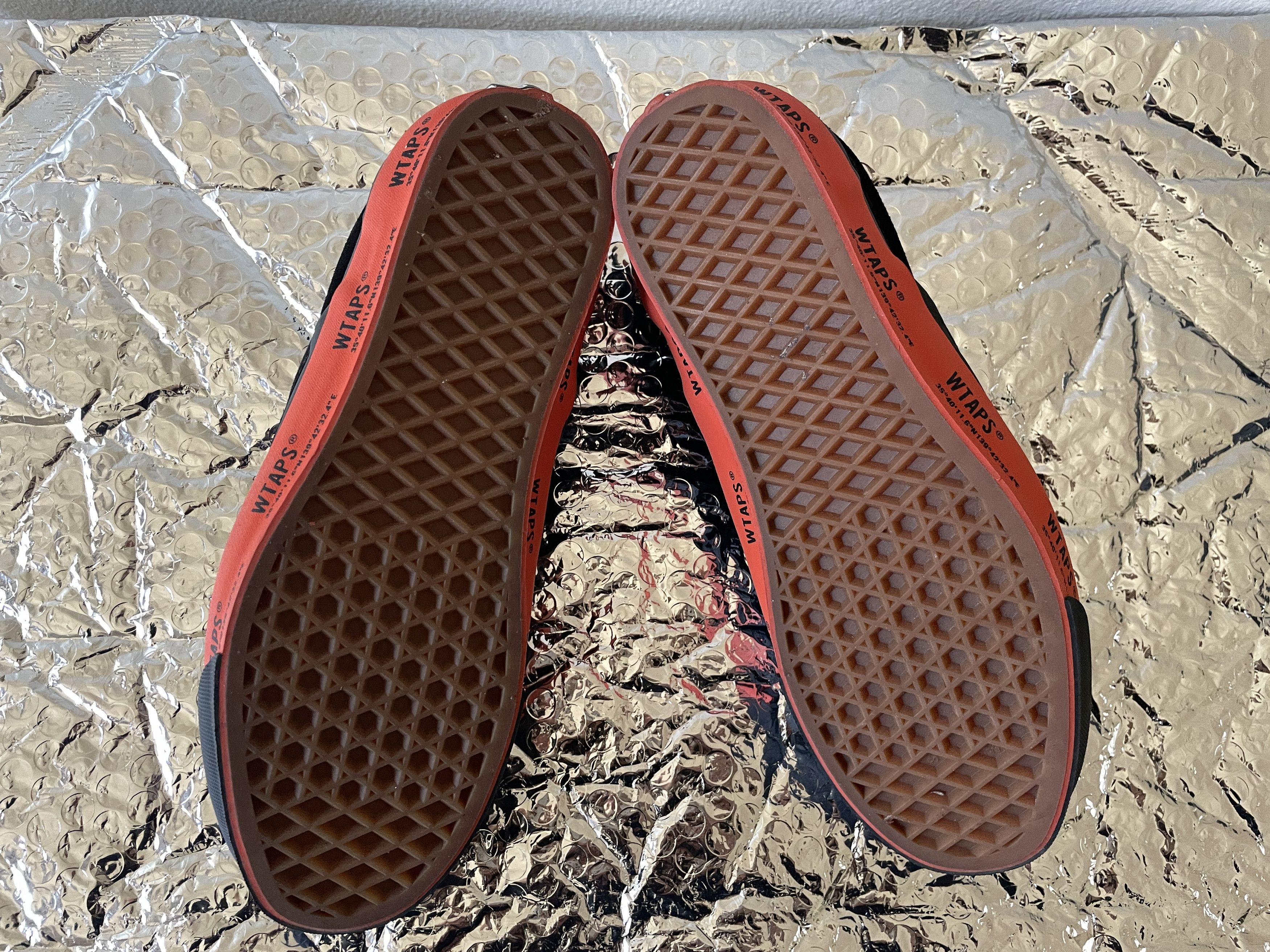 Vans × Wtaps OG Classic Slip On Size US 7.5 / EU 40-41 - 6 Thumbnail