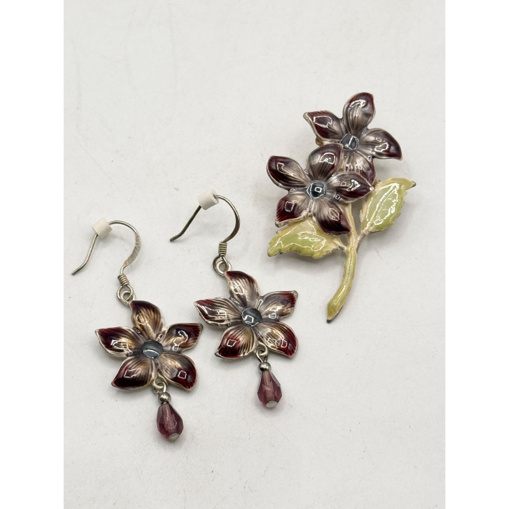 Vintage Enamel flower brooch pin and earrings set Size ONE SIZE - 1 Thumbnail