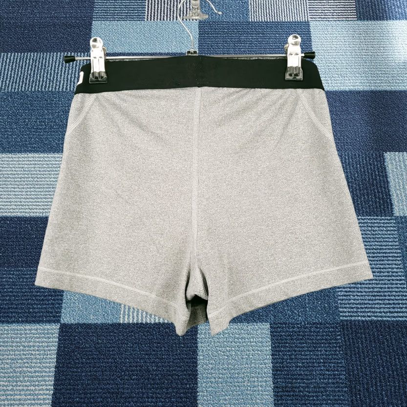 Nike Nike Pro Shorts Women Small Gray Hypercool Elastic Waist Pull On Heather Size 28" / US 6 / IT 42 - 1 Thumbnail