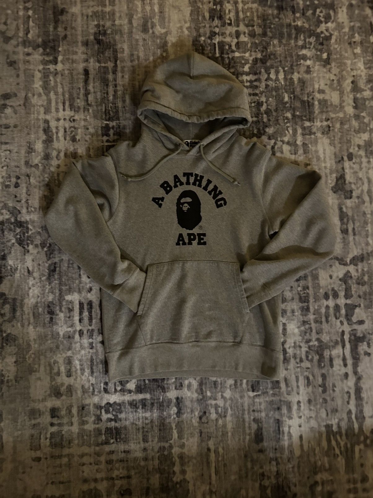Bape Authentic BAPE A Bathing Ape Grey Pullover Hoodie Size US M / EU 48-50 / 2 - 2 Thumbnail