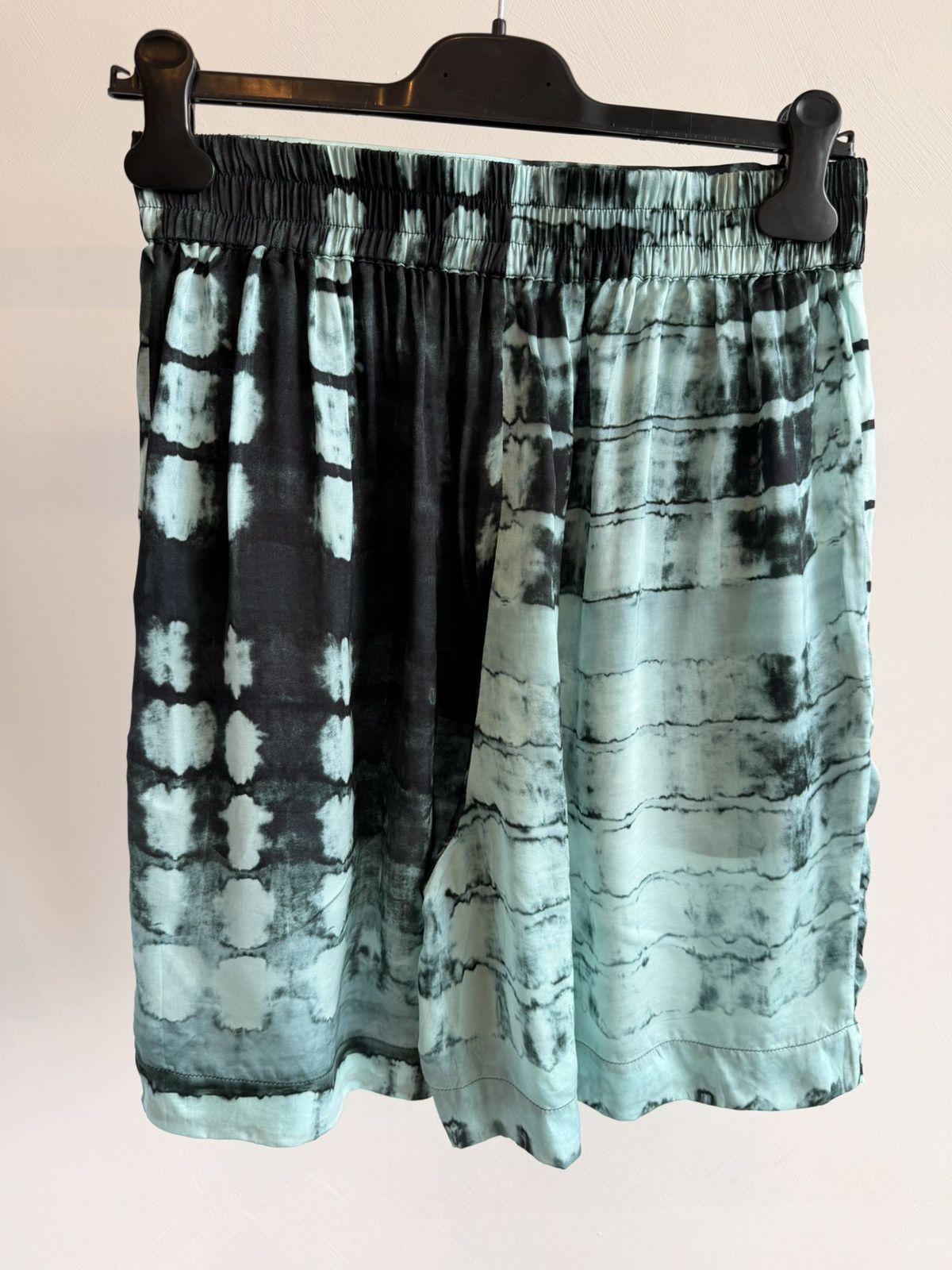Other DELOS Printed Shorts Black Turquoise Shibori Tie Dye Size S Size 30" / US 8 / IT 44 - 5 Thumbnail