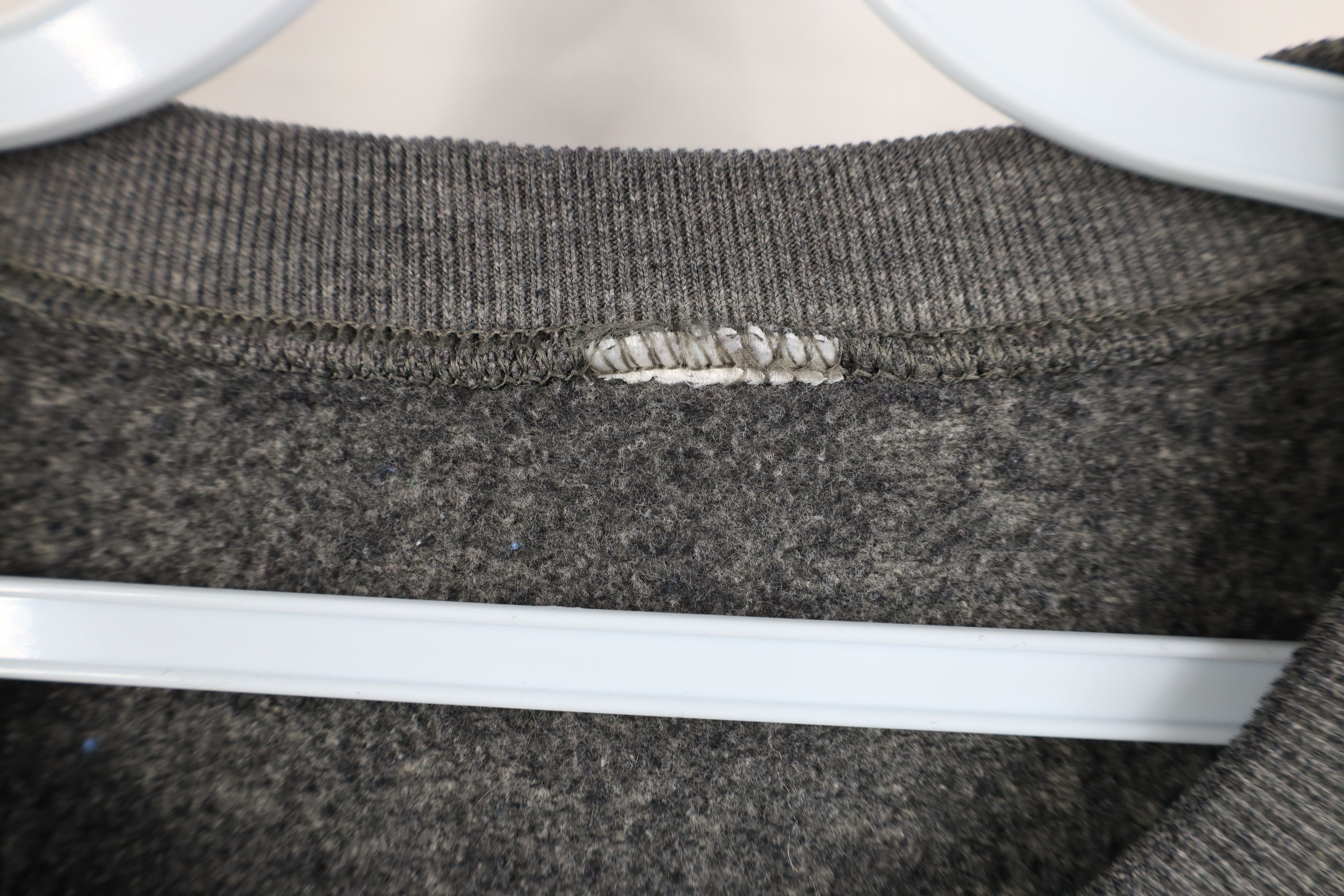 Vintage Vintage 90s Streetwear Blank Crewneck Sweatshirt Gray Size US L / EU 52-54 / 3 - 7 Thumbnail