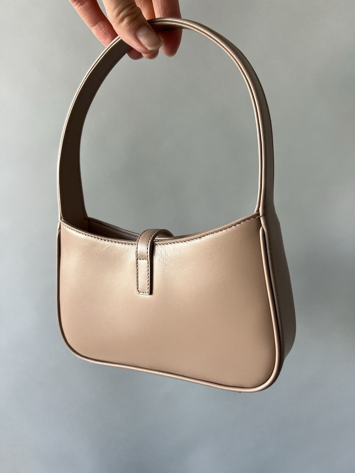 Saint Laurent Paris Saint Laurent Mini 5a7 Leather Hobo Bag in Rosy Sand Size ONE SIZE - 2 Thumbnail