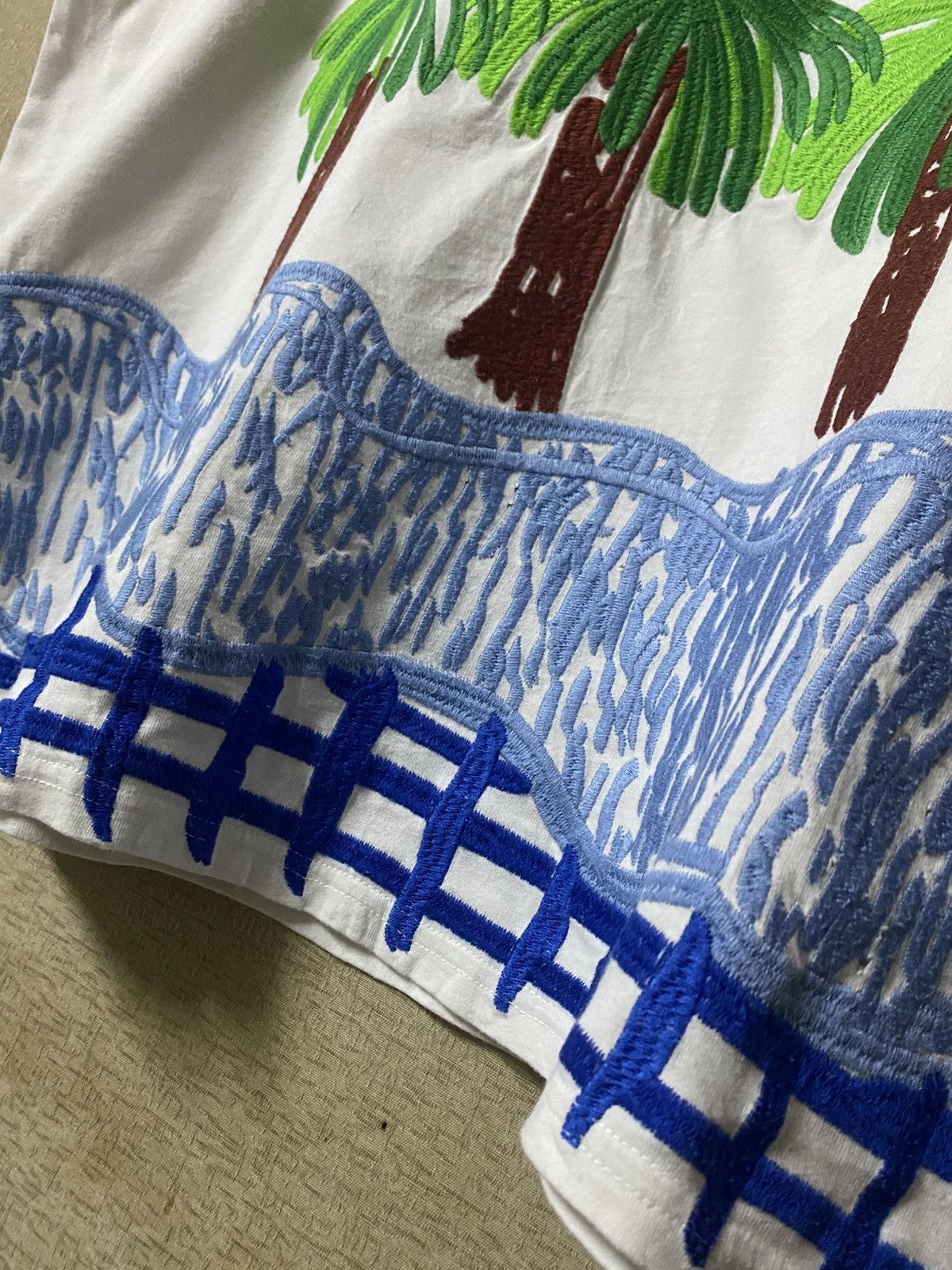 Tsumori Chisato TSUMORI CHISATO by NIKO And Embroidery Palm Tree Art Tshirt Size US XL / EU 56 / 4 - 4 Thumbnail