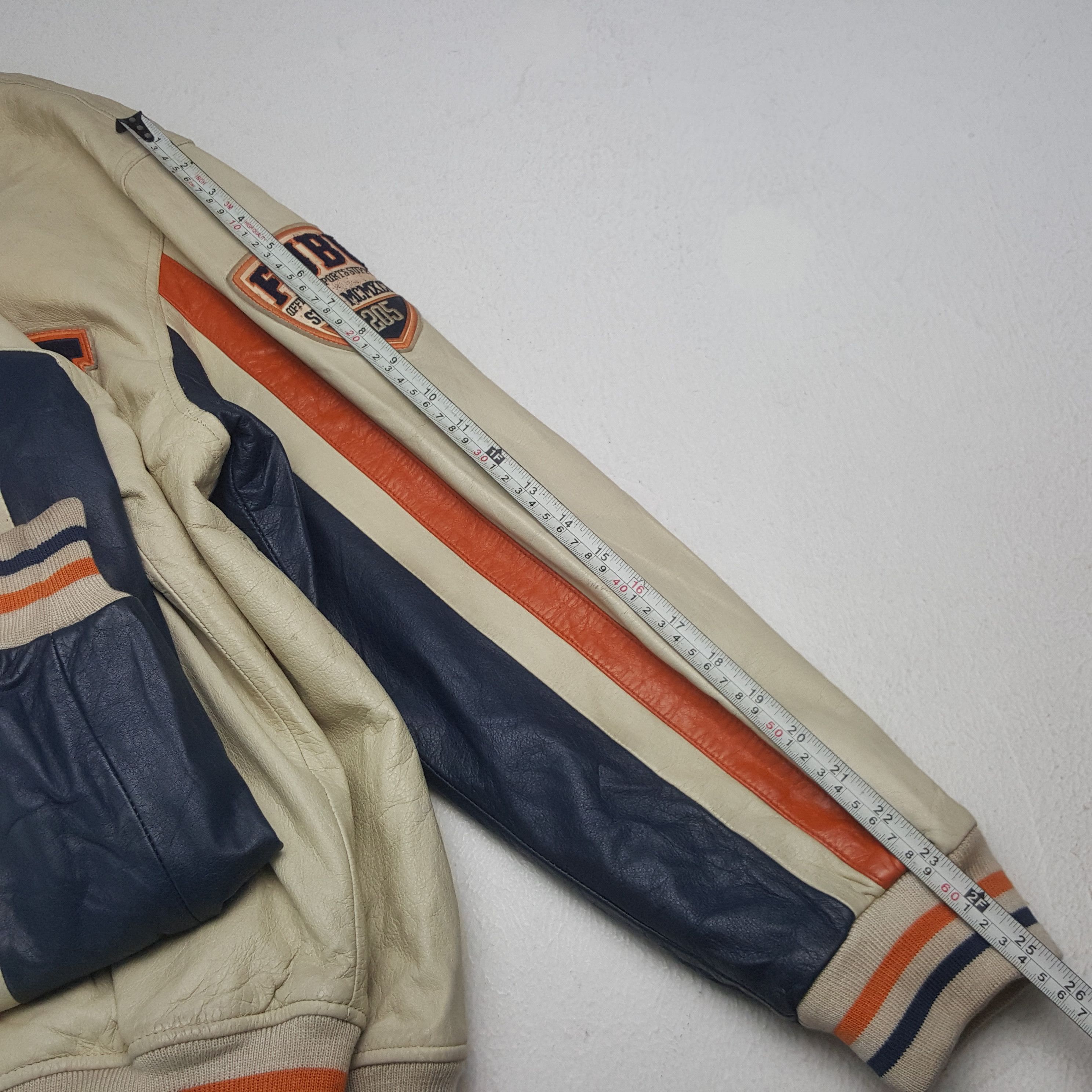 Fubu × Vintage Vintage Fubu American Style Leather Jacket C286N4 Size US L / EU 52-54 / 3 - 7 Thumbnail