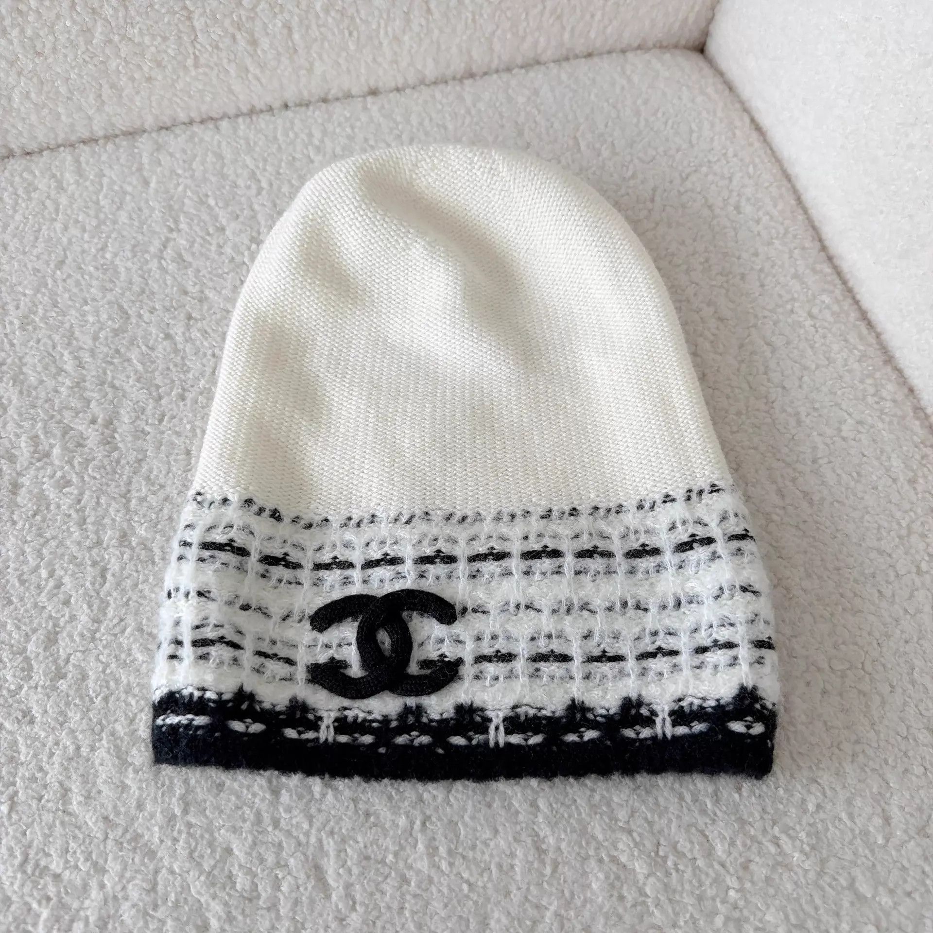 Chanel Chanel 24B White Wool Knit Beanie Pre-owned Size ONE SIZE - 5 Thumbnail