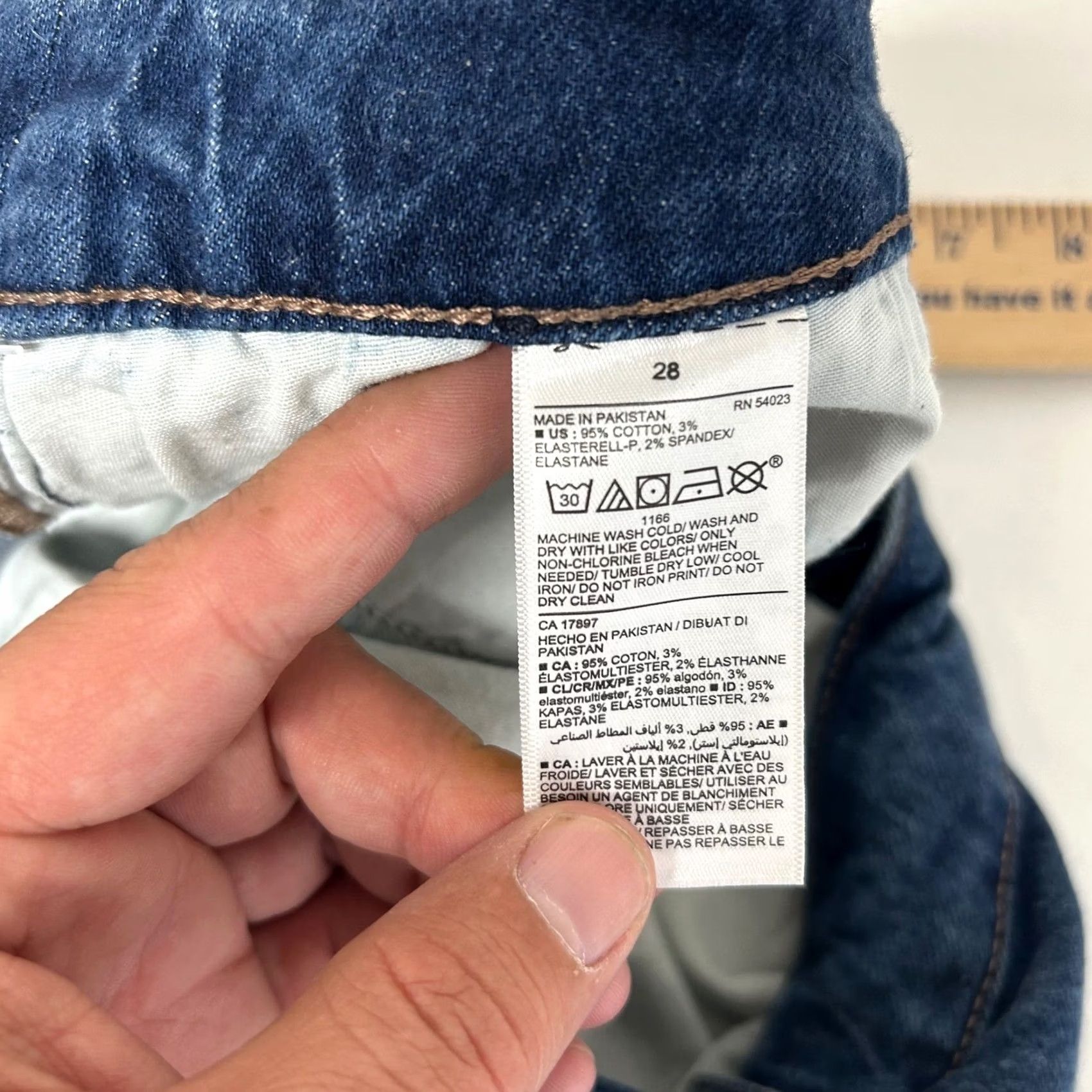 Old Navy Old Navy Jeans Bootcut Women 28W 32.5in Dark Wash Extra High-Rise Kicker Raw Hem Button Fly 5-Pocket Plus Size Denim Slimming Stretch Size 28" / US 6 / IT 42 - 3 Thumbnail