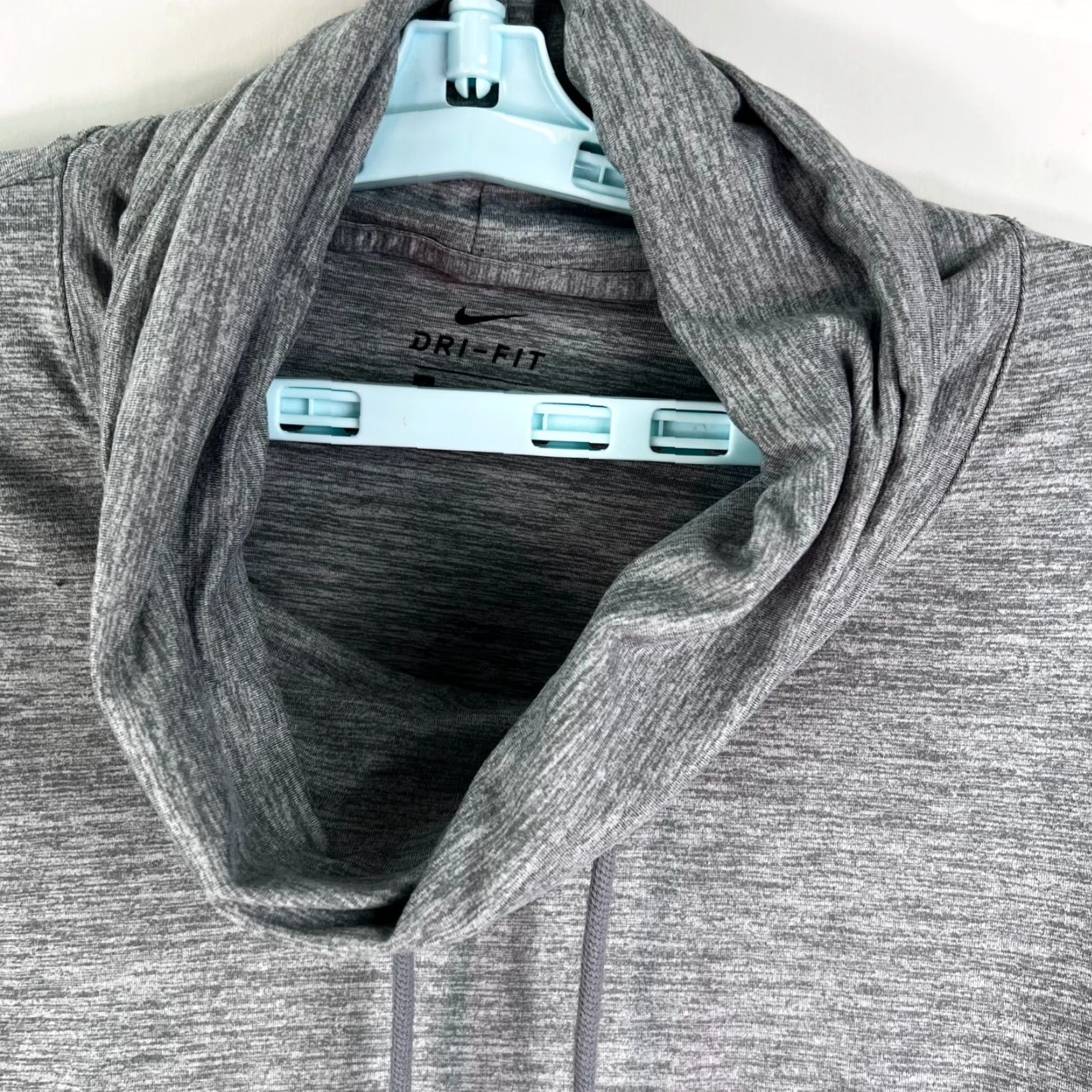 Nike Nike Dry-Fit Cowl Neck Sweatshirt Womens Size S Gray Long Sleeve Size S / US 4 / IT 40 - 3 Thumbnail