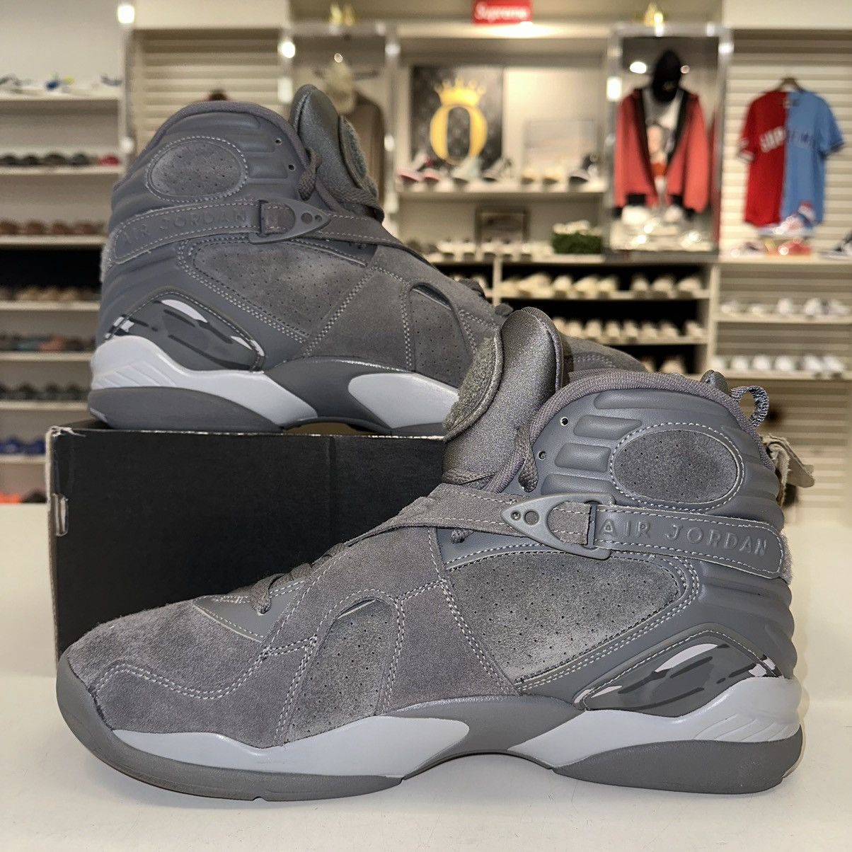 Jordan Brand Size 10.5 - Jordan 8 Retro Cool Grey 2017 Size US 10.5 / EU 43-44 - 2 Thumbnail