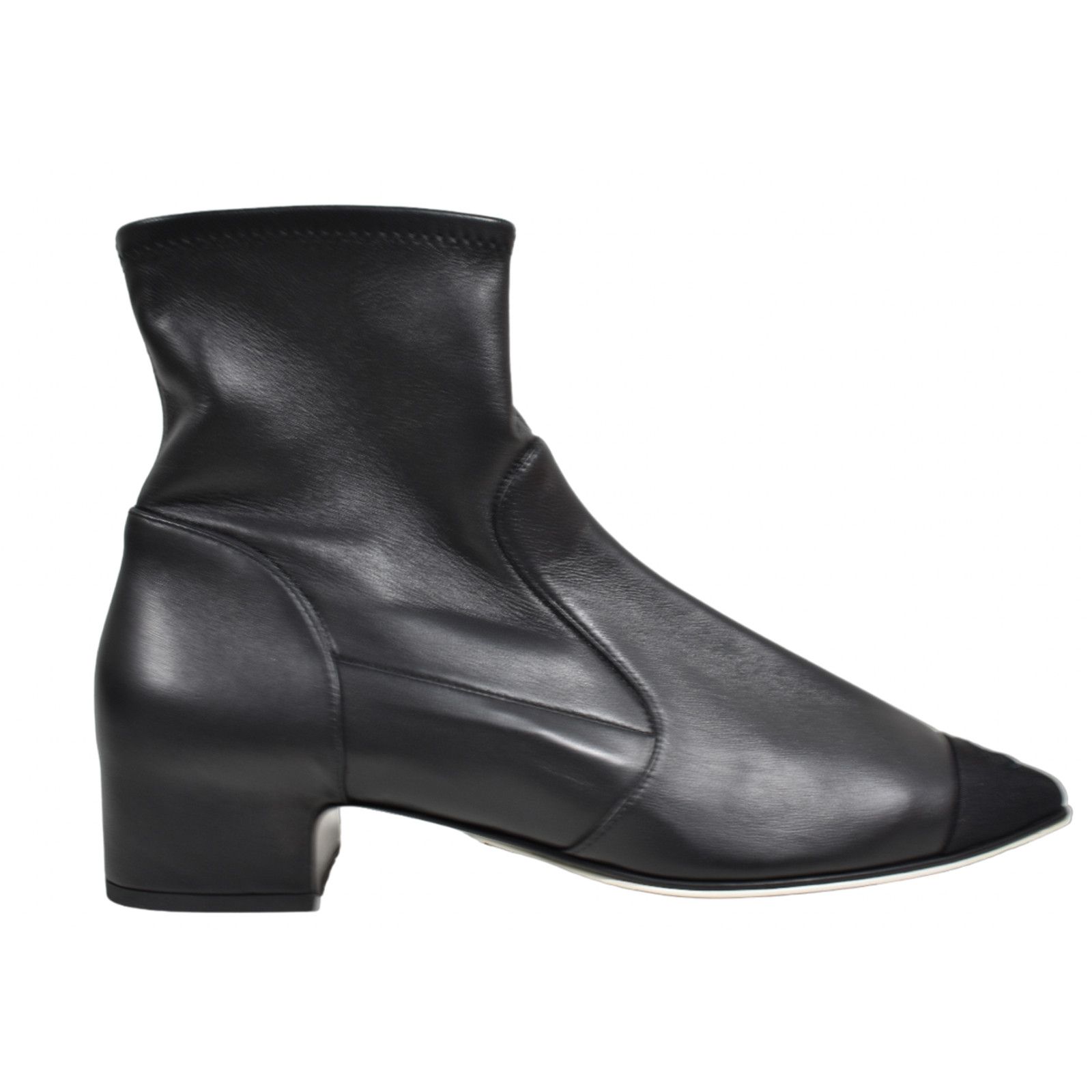 Chanel Chanel 21C Black Stretch Lambskin CC Pointed Toe Zipper Size US 10 / IT 40 - 1 Thumbnail
