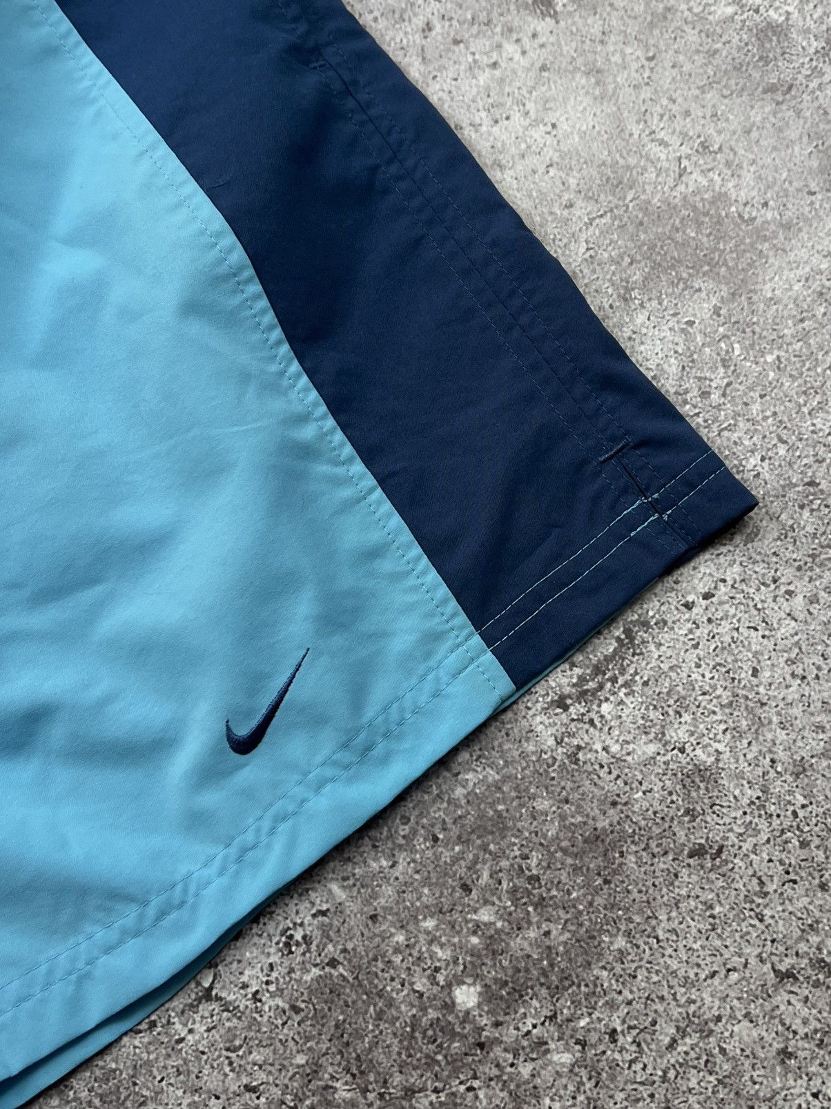 Nike Vintage Nike Swoosh Swimwear Shorts Size US 34 / EU 50 - 2 Thumbnail