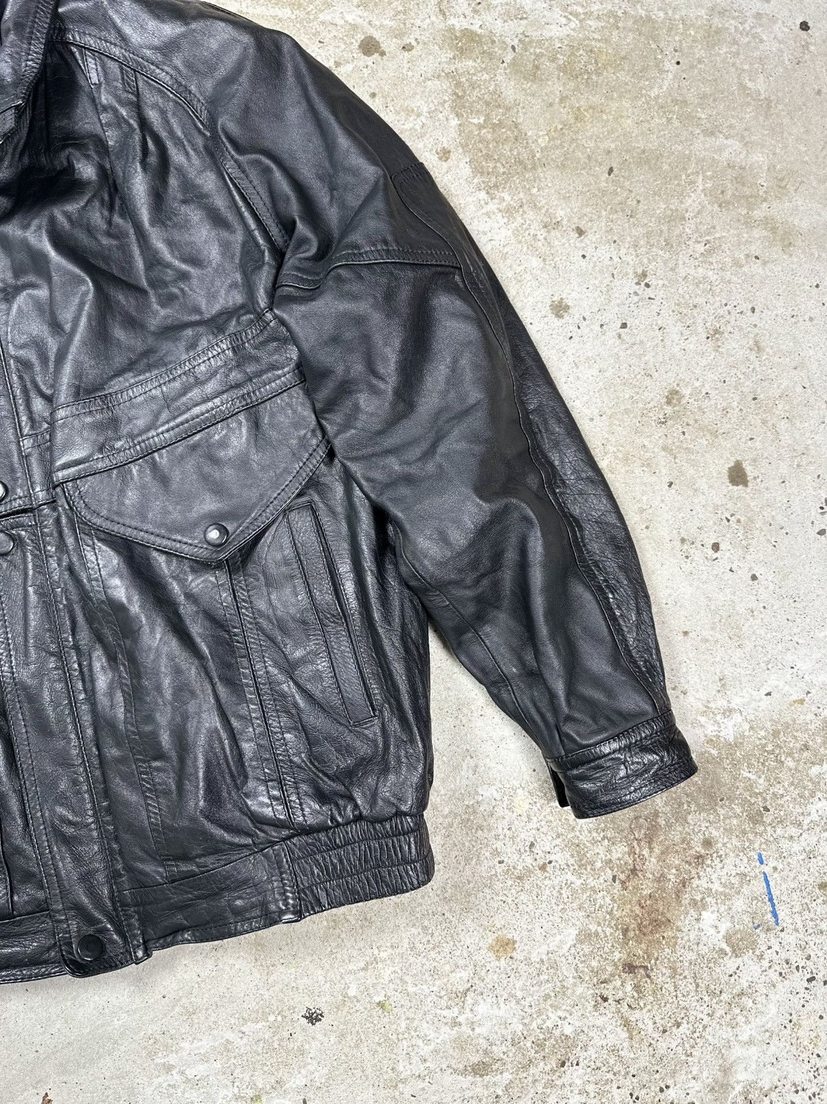 Vintage Vintage 90s Black Utility Leather Bomber Jacket Boxy archive Size US L / EU 52-54 / 3 - 5 Thumbnail