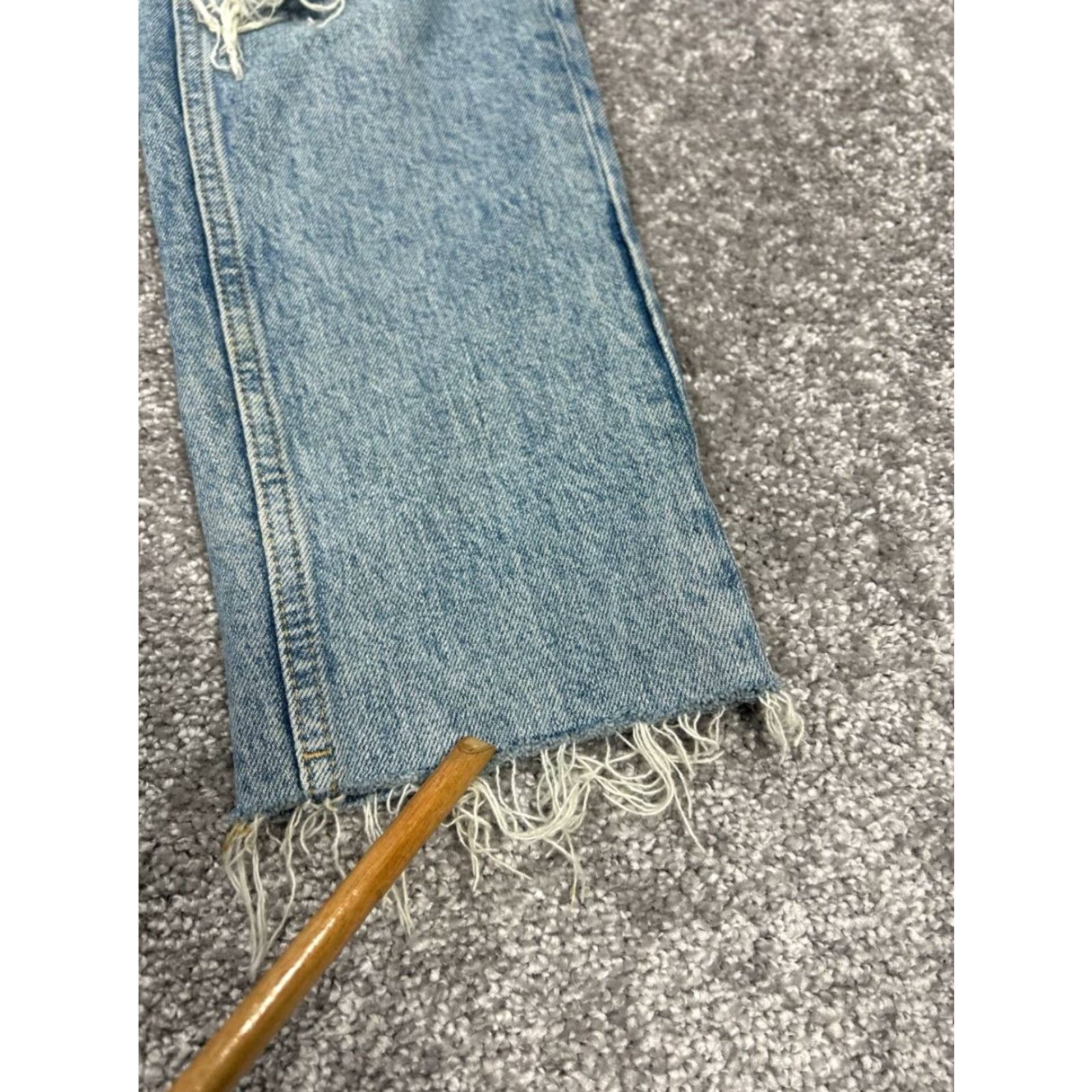 Zara VINTAGE Zara Jeans Womens 0 Tapered Fit Light Wash Denim Mid Rise Ripped Frayed Hem Stains Size 25" / US 0 / IT 36 - 2 Thumbnail
