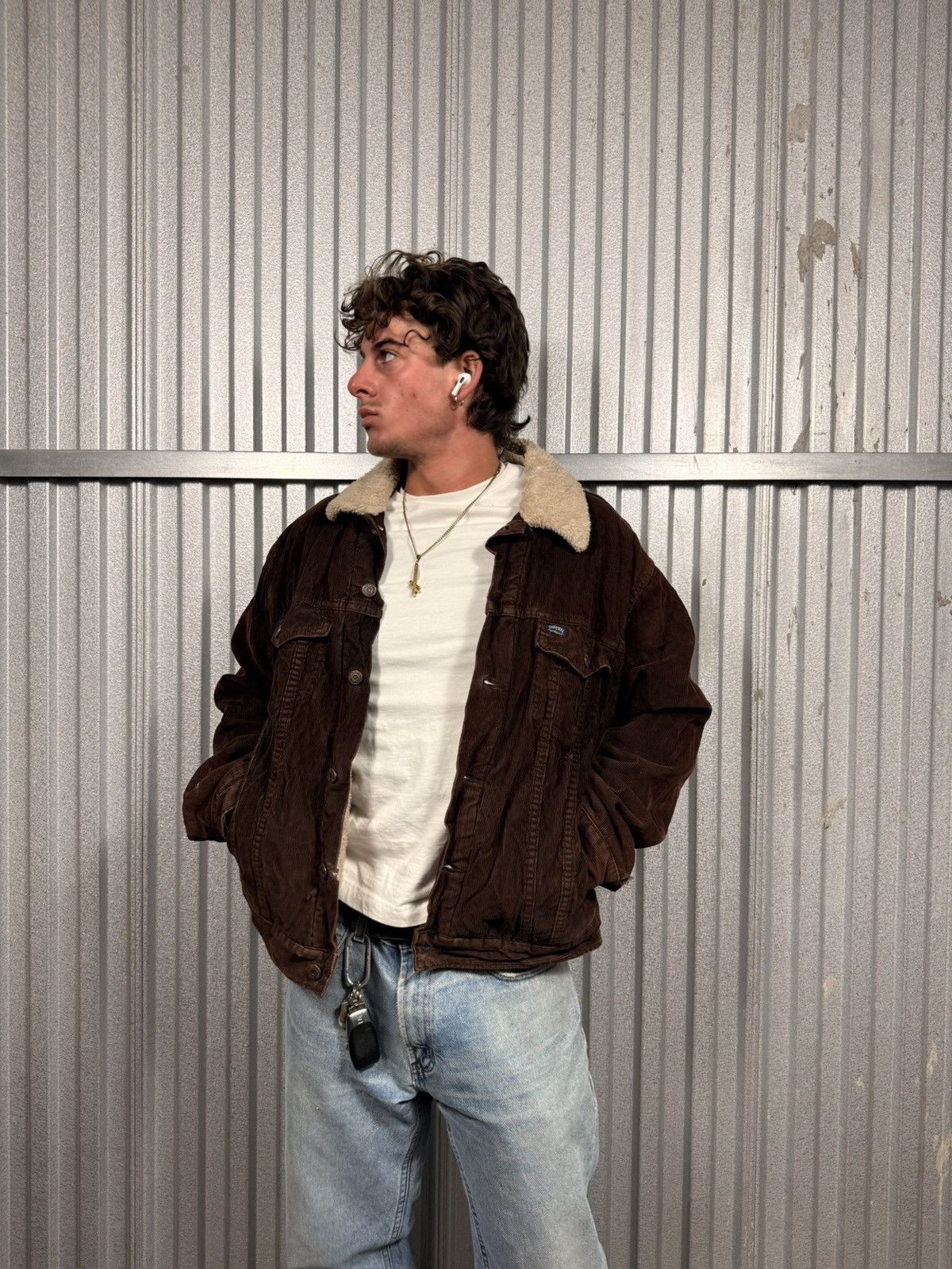 Levi's 90s Vintage Levis Mocha Distressed corduroy Cowboy Jacket Size US L / EU 52-54 / 3 - 1 Thumbnail