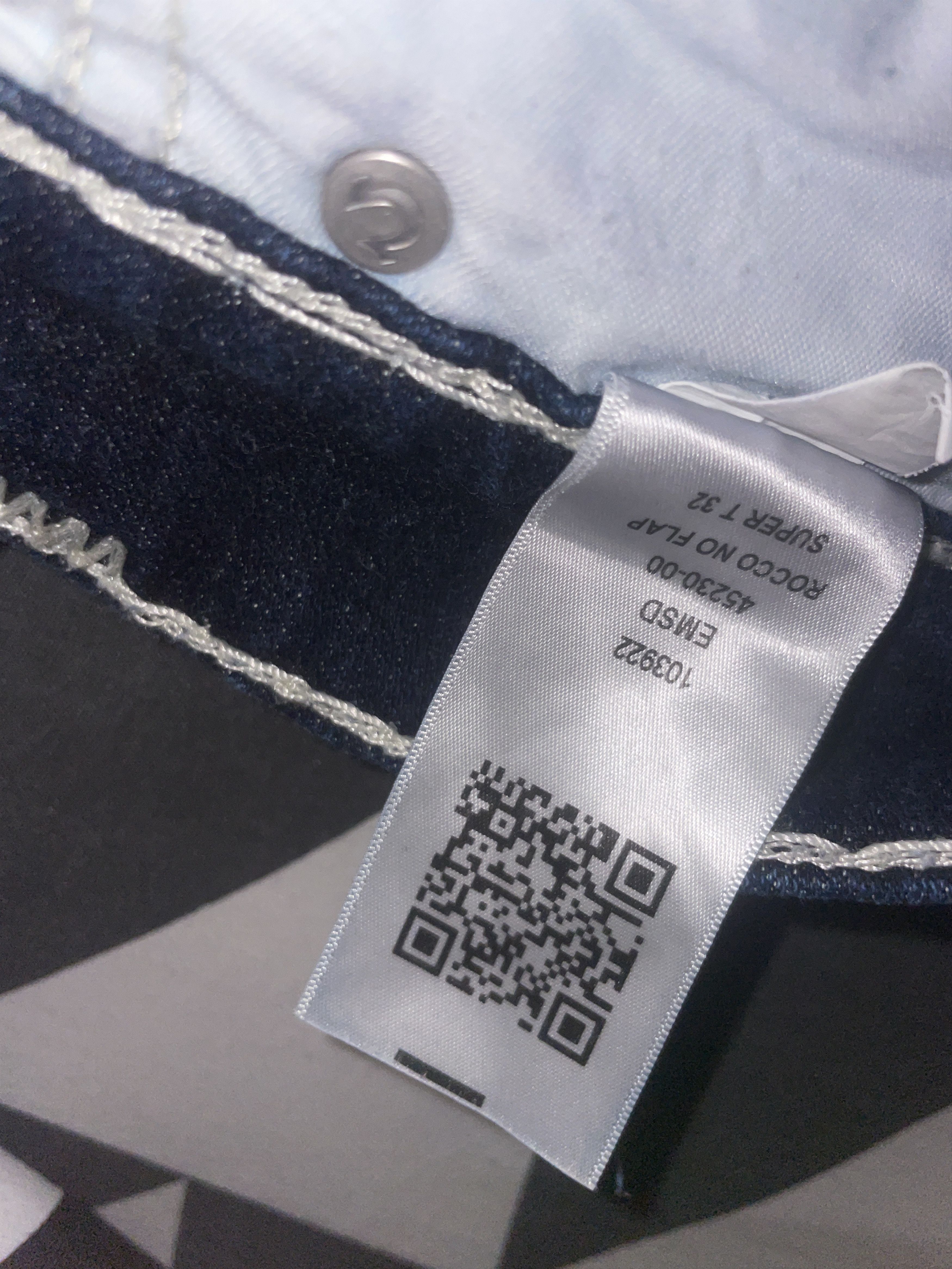 True Religion True Religion Size US 32 / EU 48 - 6 Thumbnail