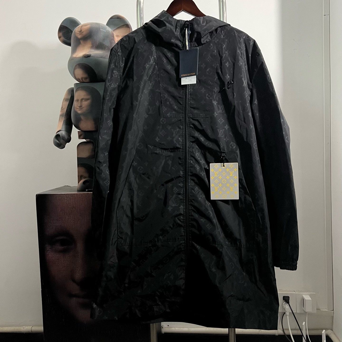 Louis Vuitton Louis Vuitton Long Light Jacket s Men Size US S / EU 44-46 / 1 - 1 Thumbnail