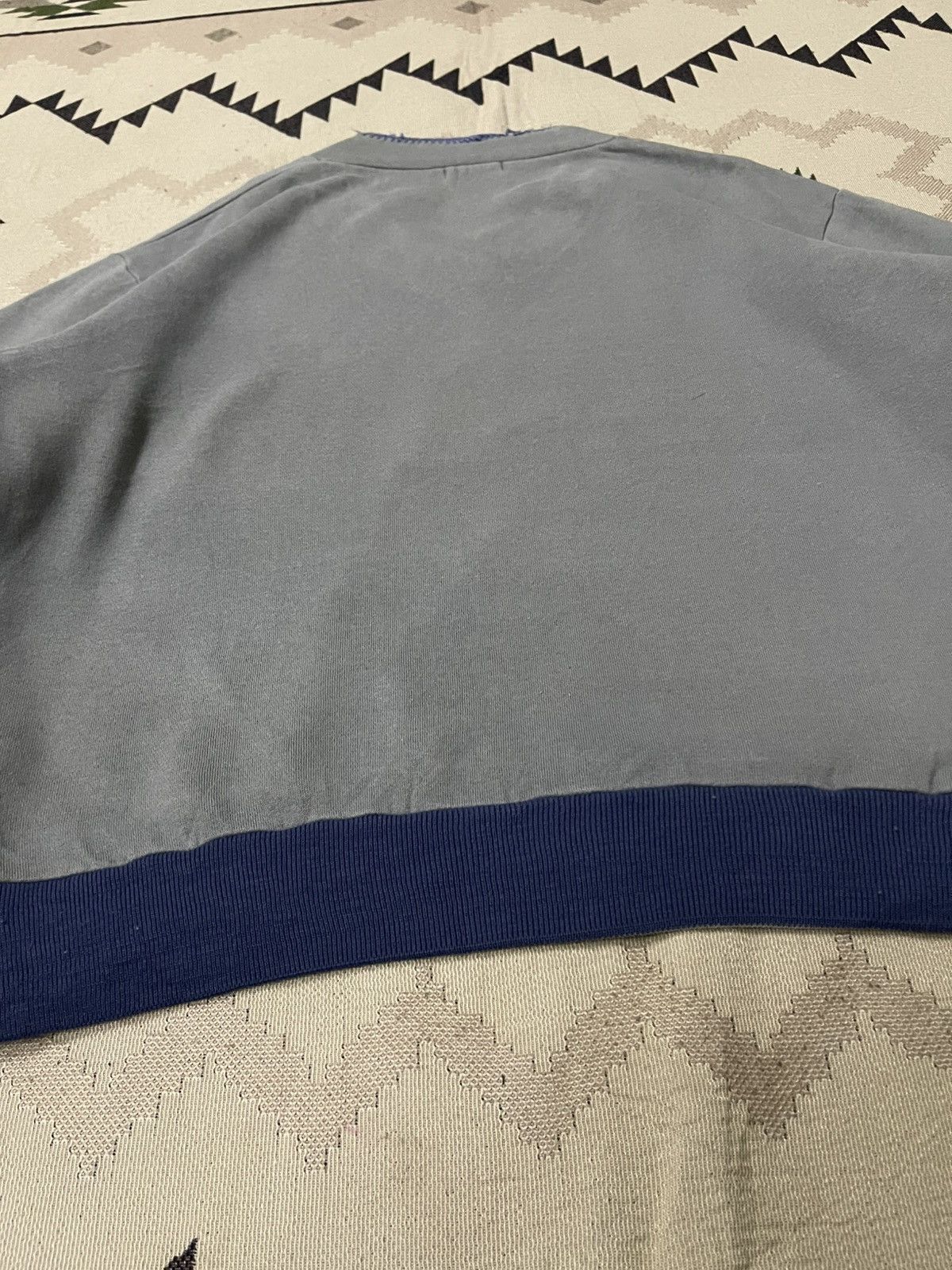Boneville 1980s BONEVILLE “NAVY ARCTIC” V NECK SWEATSHIRT Size US M / EU 48-50 / 2 - 16 Thumbnail