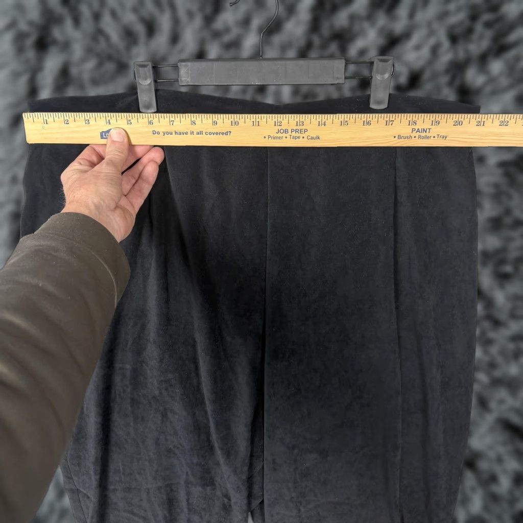 Avenue Avenue Womens Plus Dress Pants 28 Black Stretch Pull On Wide Elastic Waist Inseam 28 Short? (No, keep length) Size 28" / US 6 / IT 42 - 1 Thumbnail