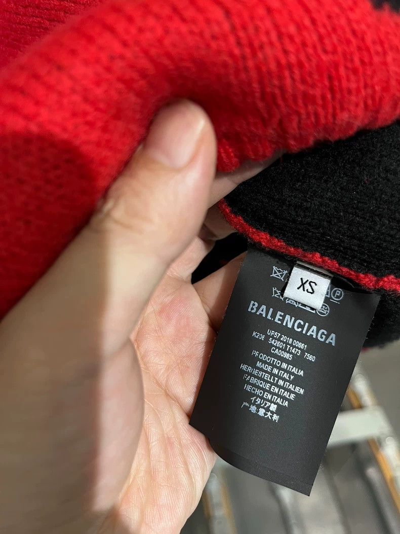 Balenciaga Balenciaga Red letter sweater Size US XS / EU 42 / 0 - 5 Thumbnail