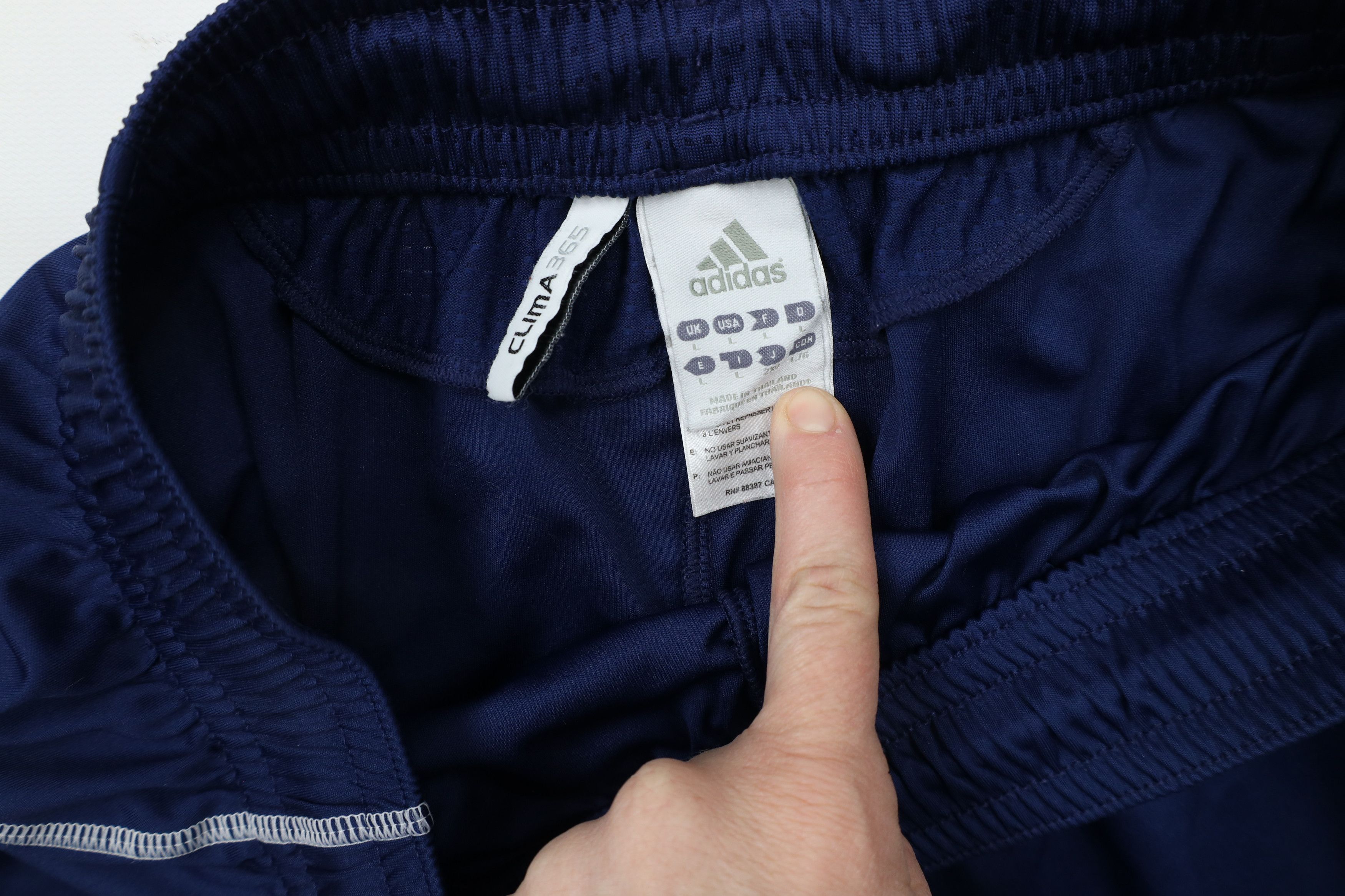 Adidas × Vintage Vintage Adidas Striped Running Jogging Soccer Shorts Blue Size US 36 / EU 52 - 6 Thumbnail