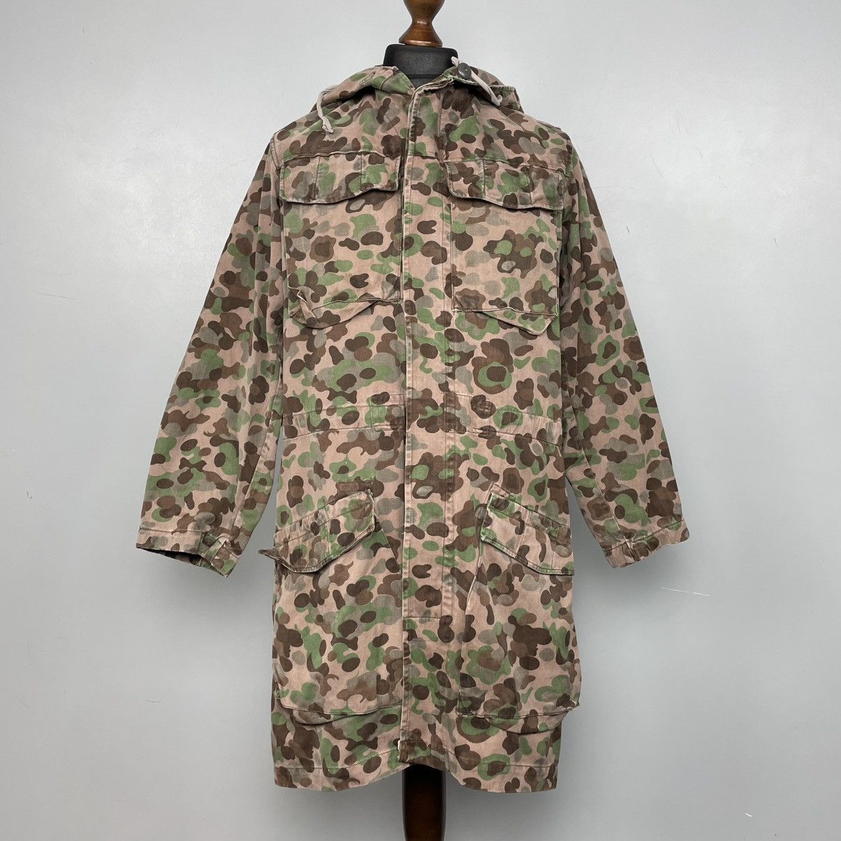 Vintage Vintage 60’s Austrian army Erbsenmuster Long Parka Size US M / EU 48-50 / 2 - 1 Thumbnail