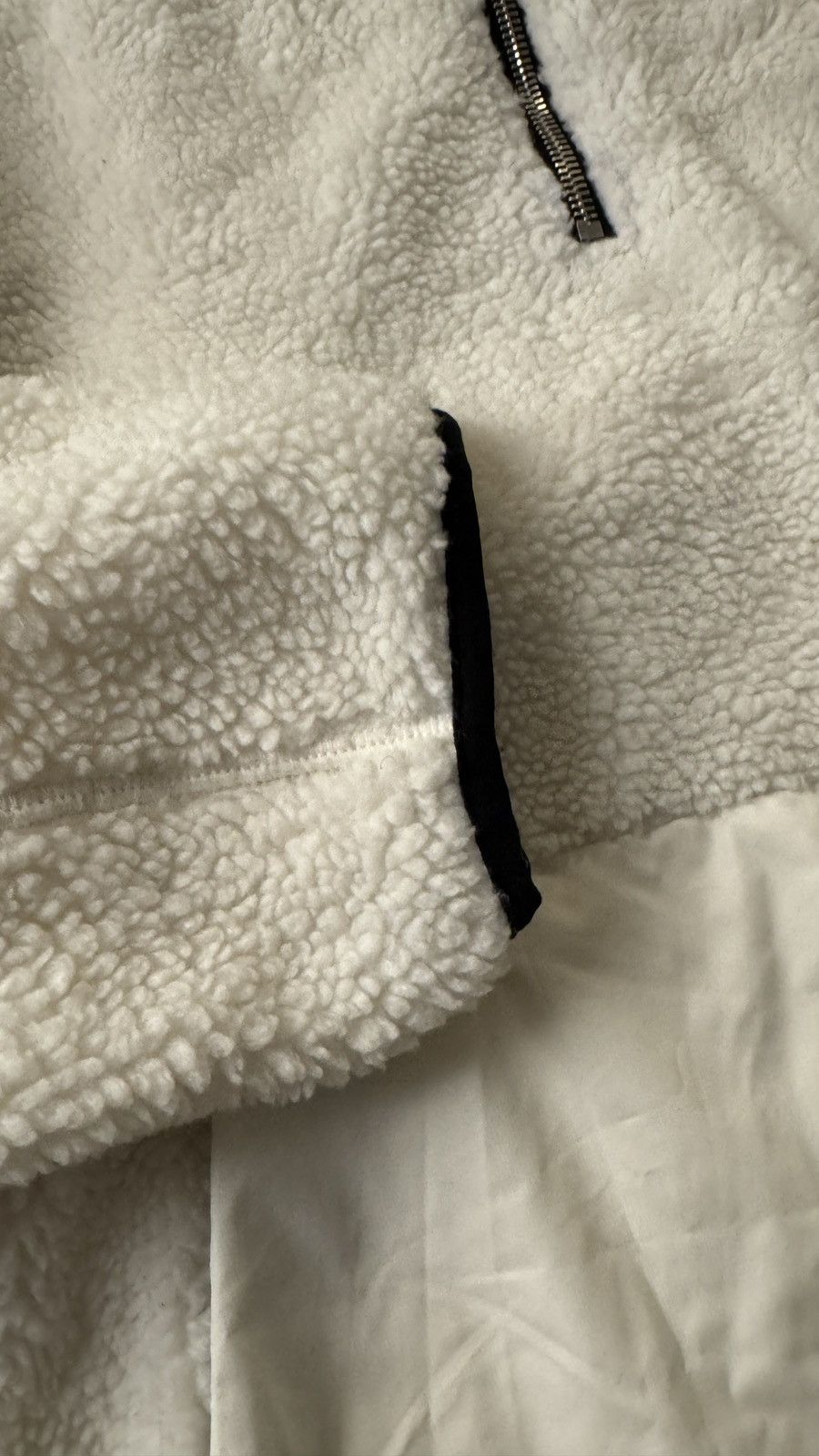 Nike Nike NikeLab Essentials Sherpa Hoodie in a Sail/Black Size US L / EU 52-54 / 3 - 13 Thumbnail