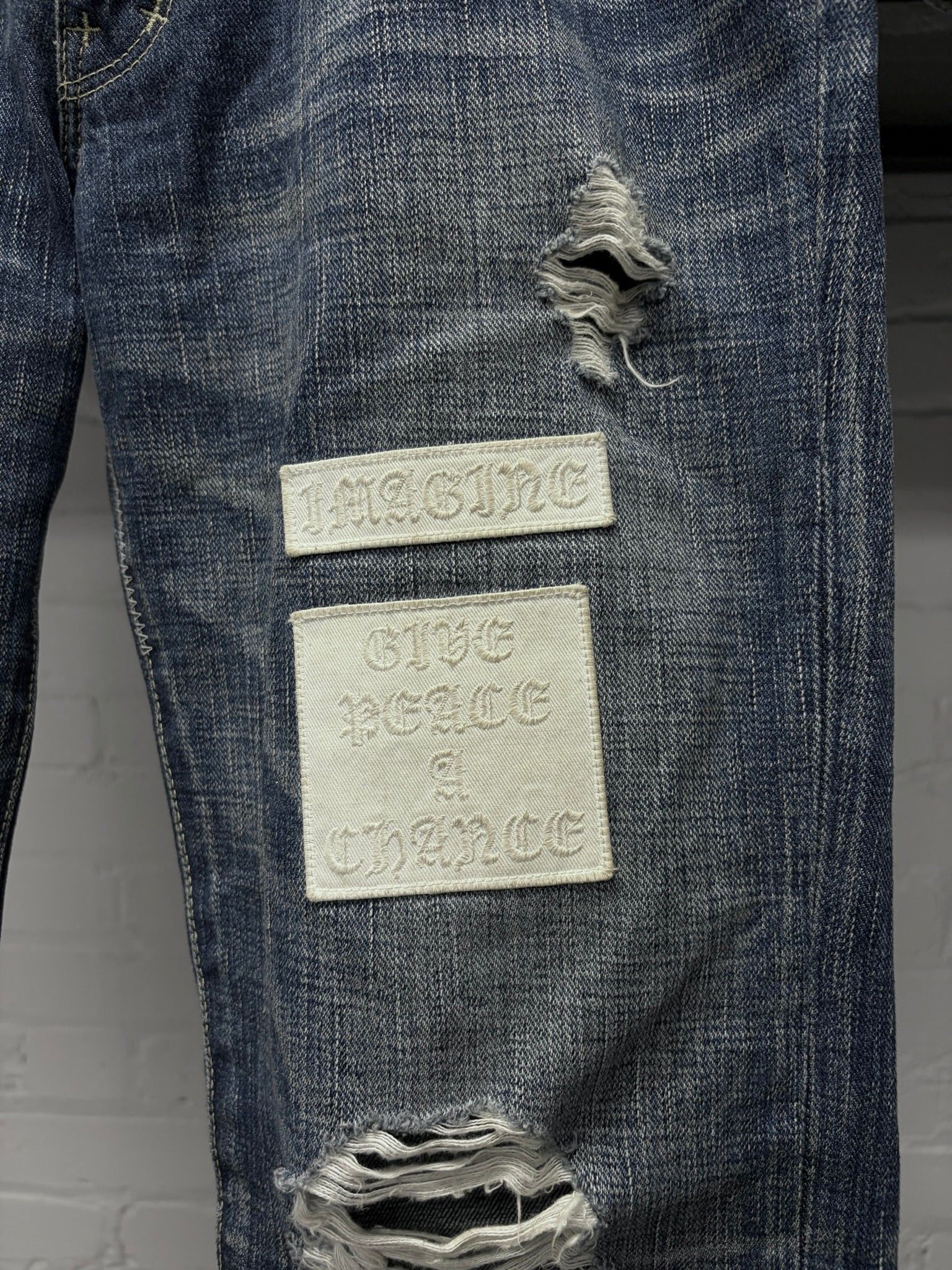 Number (N)ine AW2004 Number (N)ine ‘Give Peace a Chance’ Blue Patchwork Denim Size US 33 - 2 Thumbnail