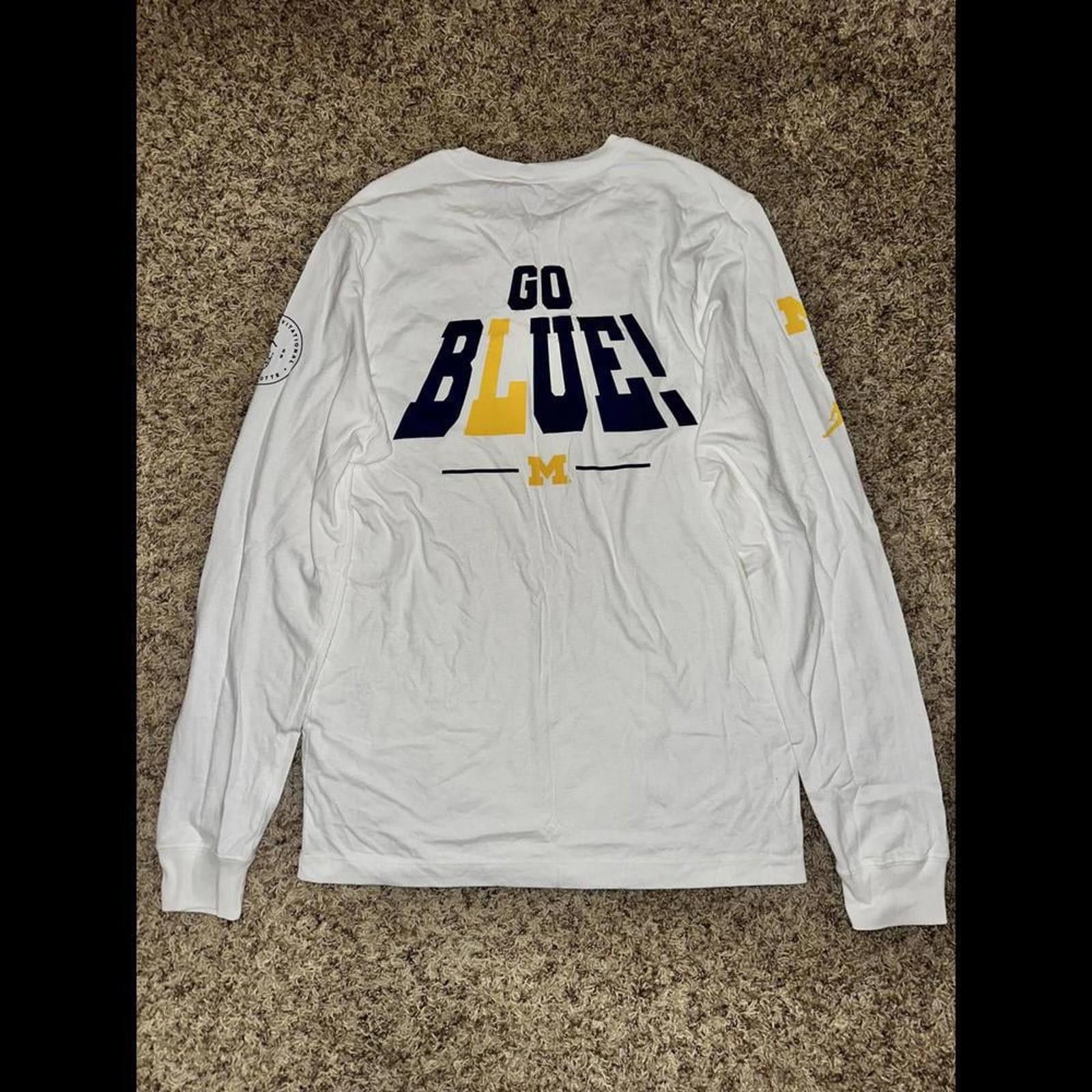 Nike Jordan Jumpman Invitational CYC Michigan Wolverines Long Sleeve Size US XL / EU 56 / 4 - 6 Thumbnail