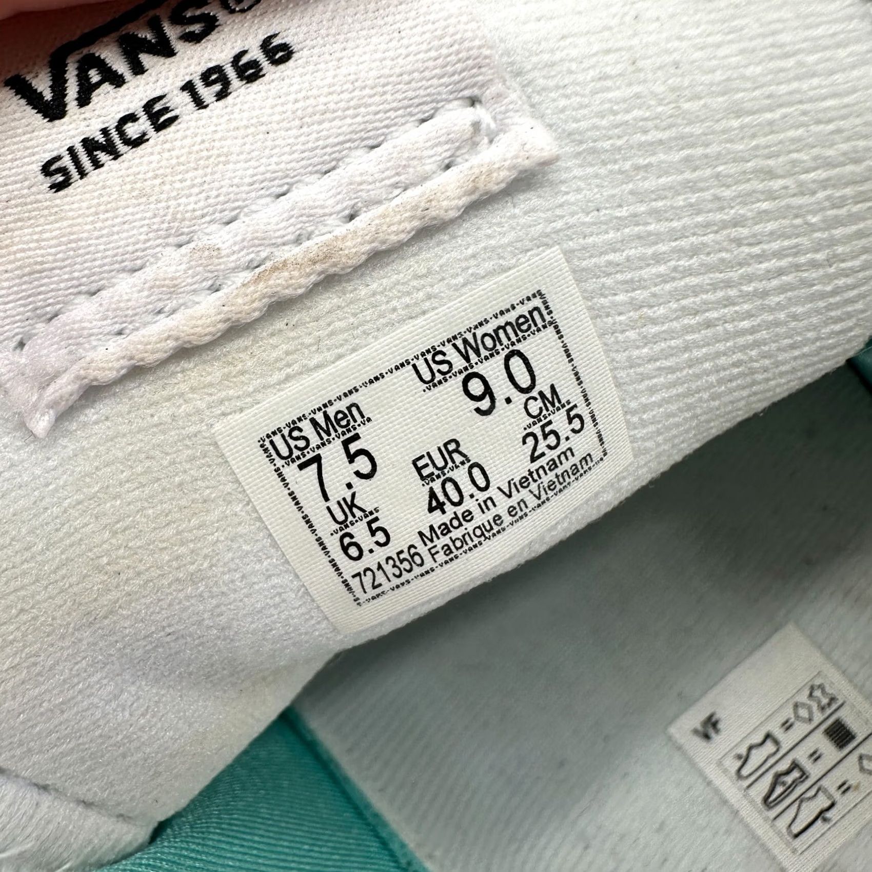Vans Vans ComfyCush Sneaker Athletic White Unisex Adults 7.5 Lace Up Leather Shoes Size US 7 / EU 40 - 6 Thumbnail