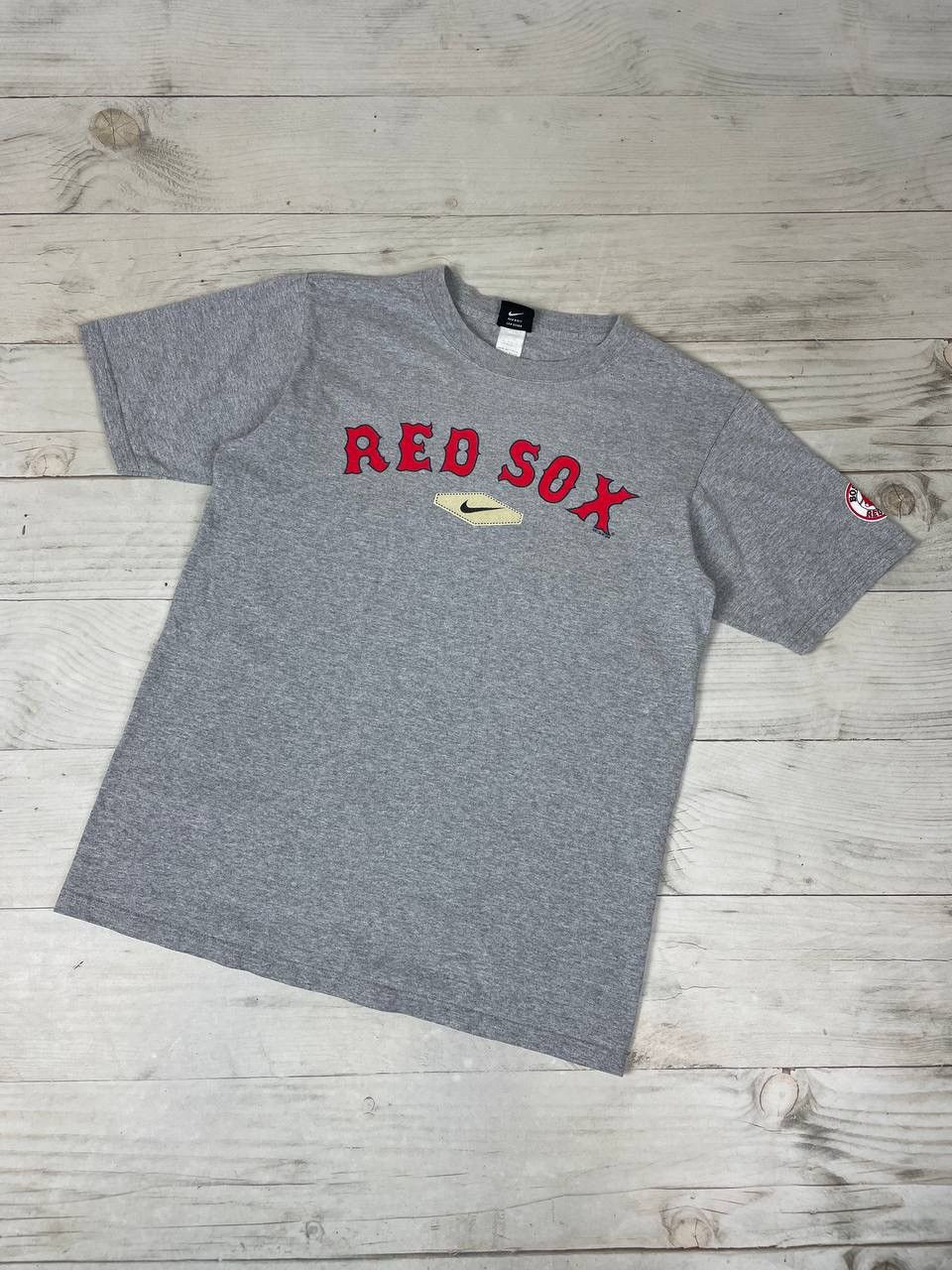Nike Vintage Nike Red Sox Boston T Shirt 00s Big Logo Size US S / EU 44-46 / 1 - 1 Thumbnail