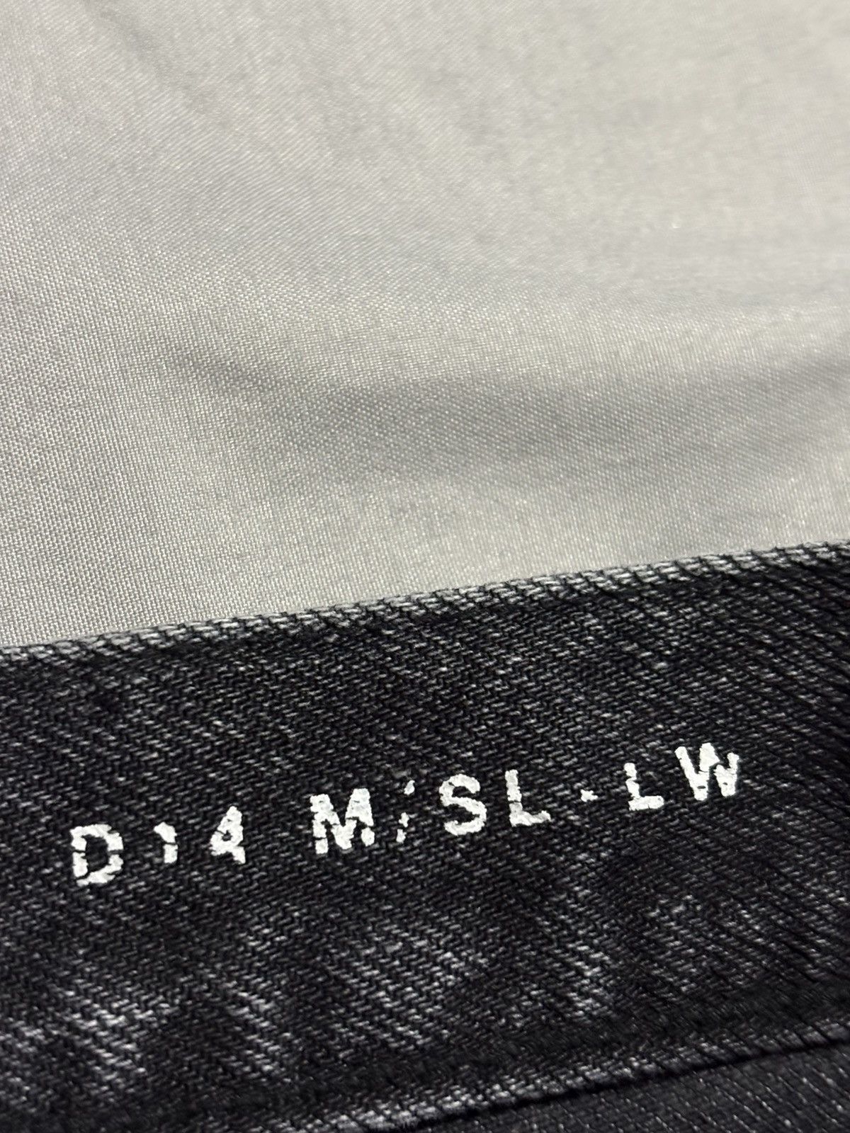 Saint Laurent Paris 36 2017 Saint Laurent Paris D14 Jeans Distresed denim crash Size US 36 / EU 52 - 4 Thumbnail