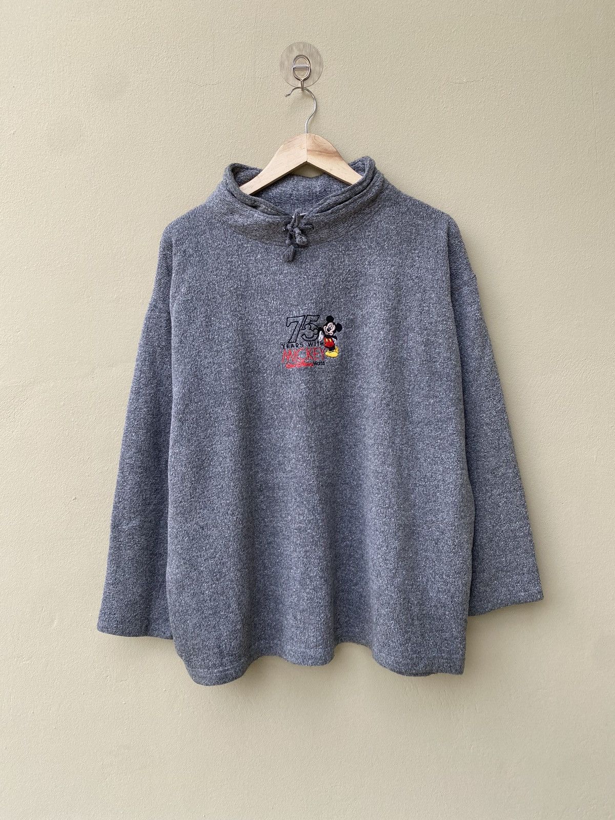 VINTAGE MICKEY MOUSE LS SHIRT