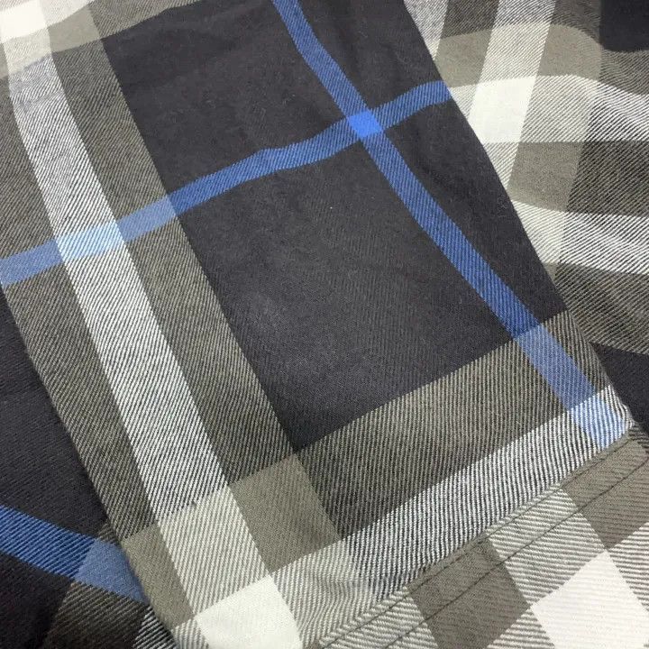 Burberry Burberry Burberry Classic Black Plaid Long Sleeve Shirt-25 Size US S / EU 44-46 / 1 - 7 Thumbnail