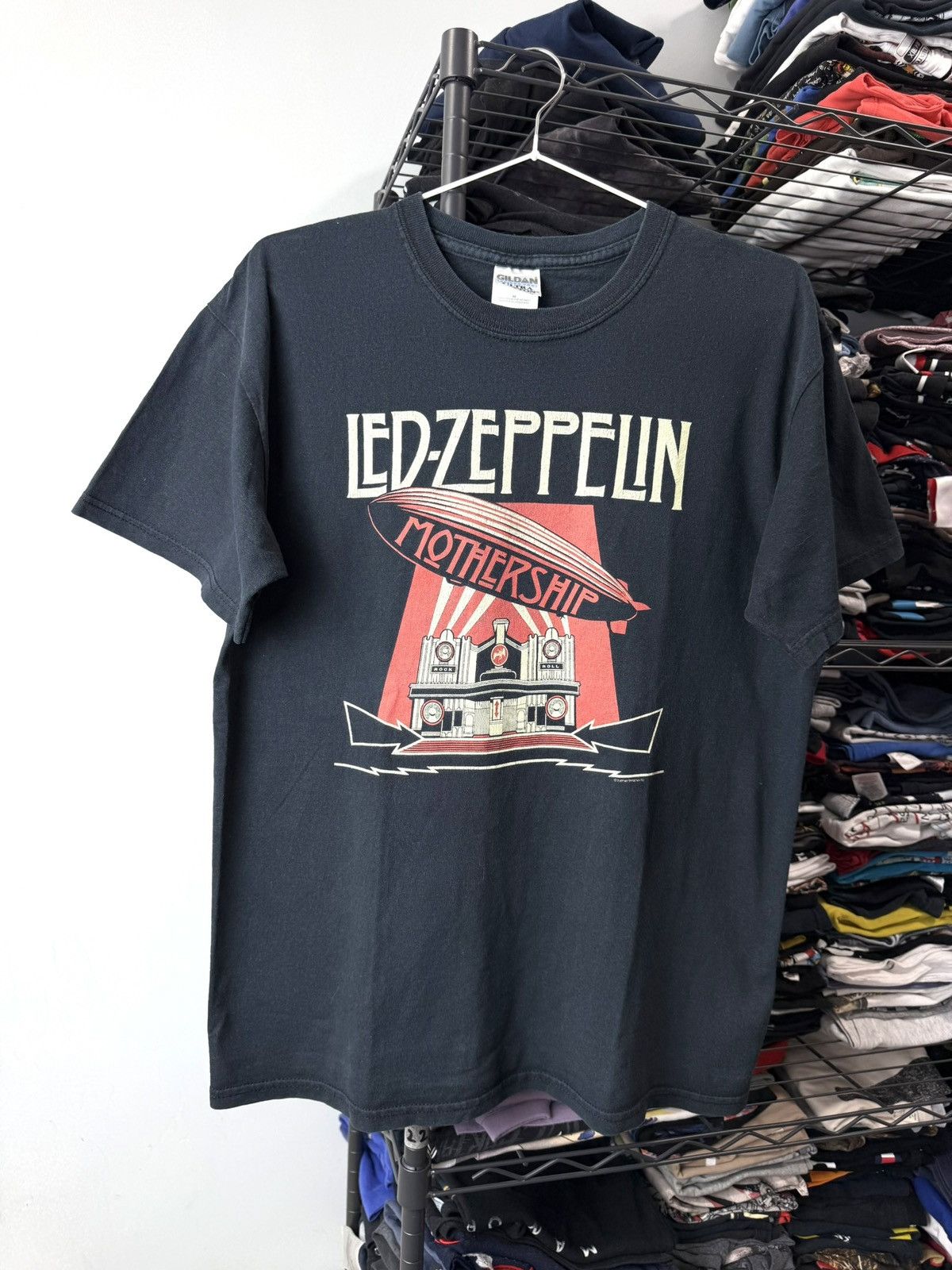 Band Tees Vintage 2007 Led Zeppelin Mother Ship Band T Shirt Y2K Size US M / EU 48-50 / 2 - 1 Thumbnail