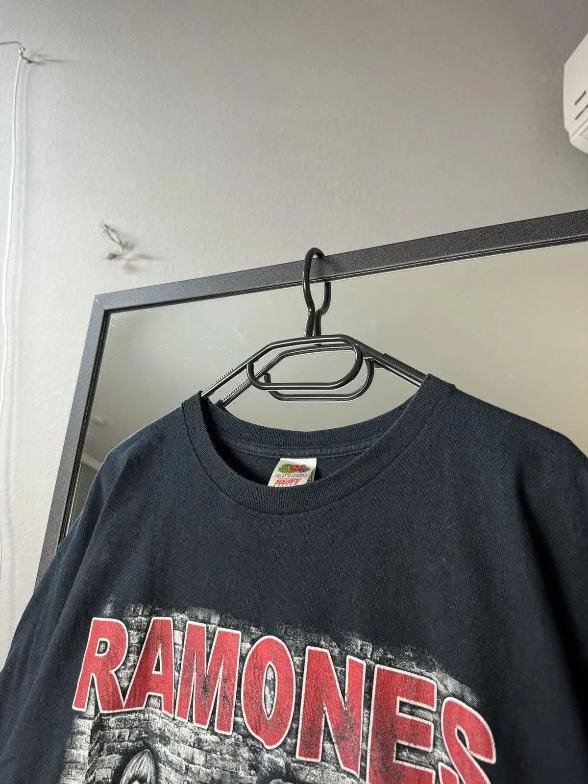 Band Tees × Vintage Vintage Ramones Anthology Punk Rock Band Tee Y2K ghotic Size US XL / EU 56 / 4 - 3 Thumbnail