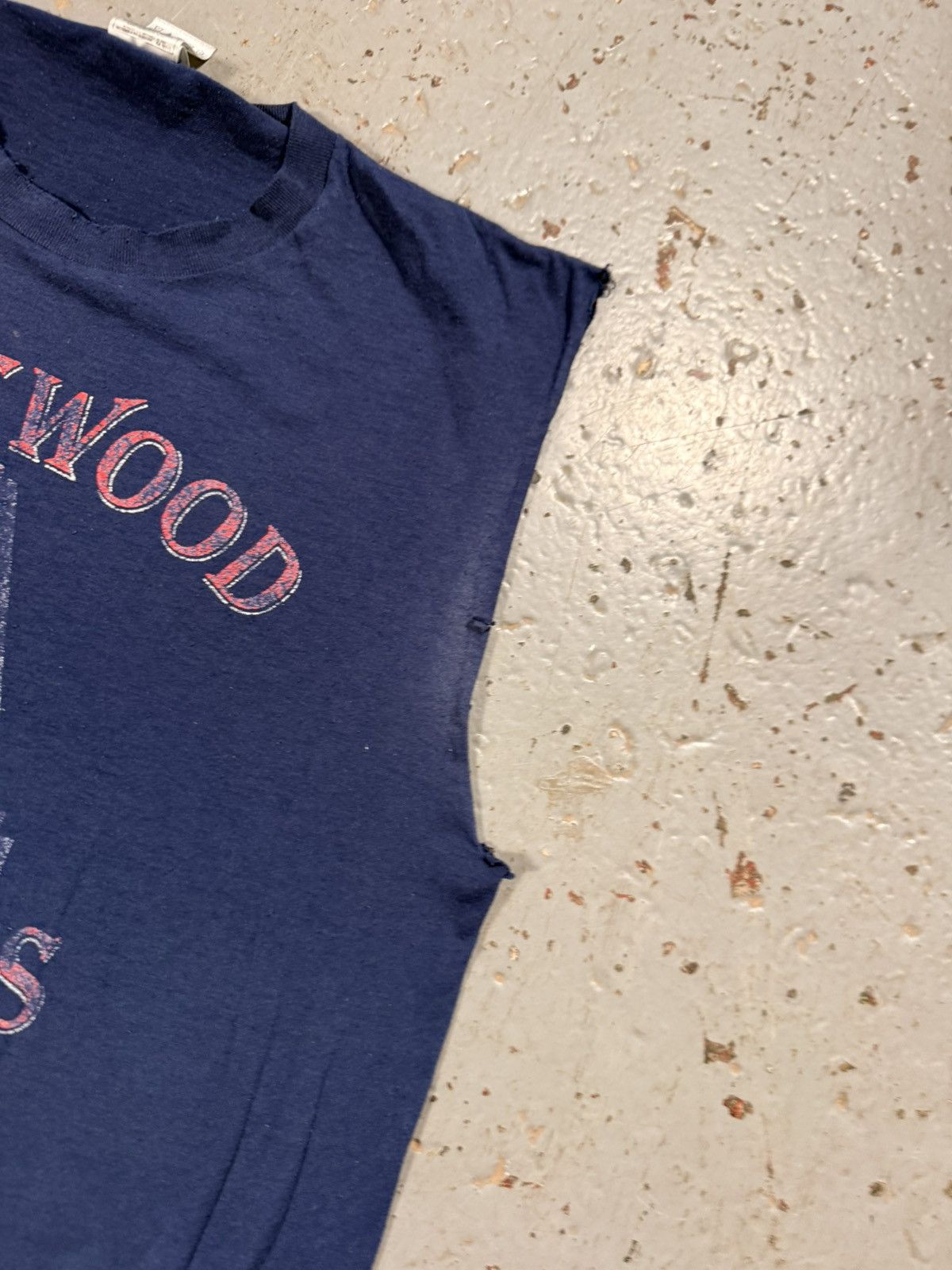 Other Vintage Apple Wood Athletics Thrashed Cutoff Tee Size US L / EU 52-54 / 3 - 4 Thumbnail