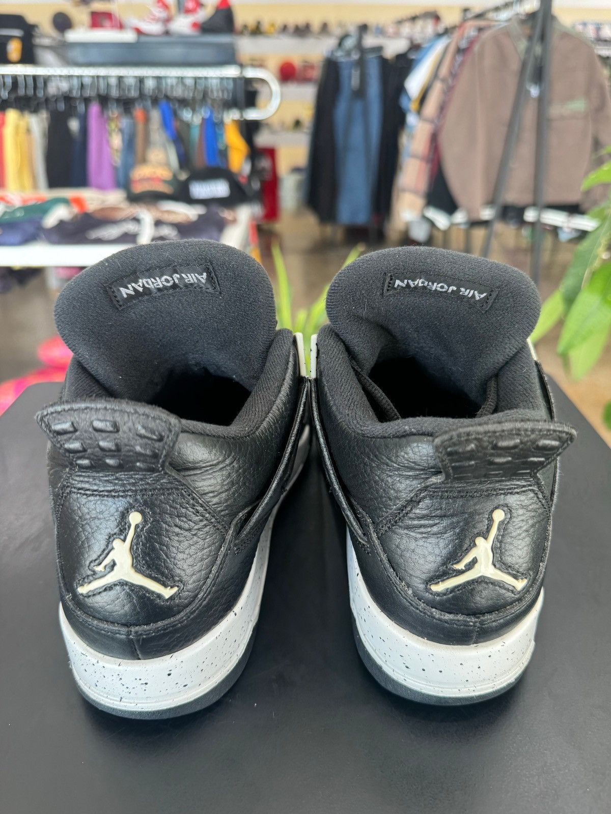 Jordan Brand Air Jordan 4 Oreo Sz. 5Y (2015) Size US 5 / EU 37 - 3 Thumbnail