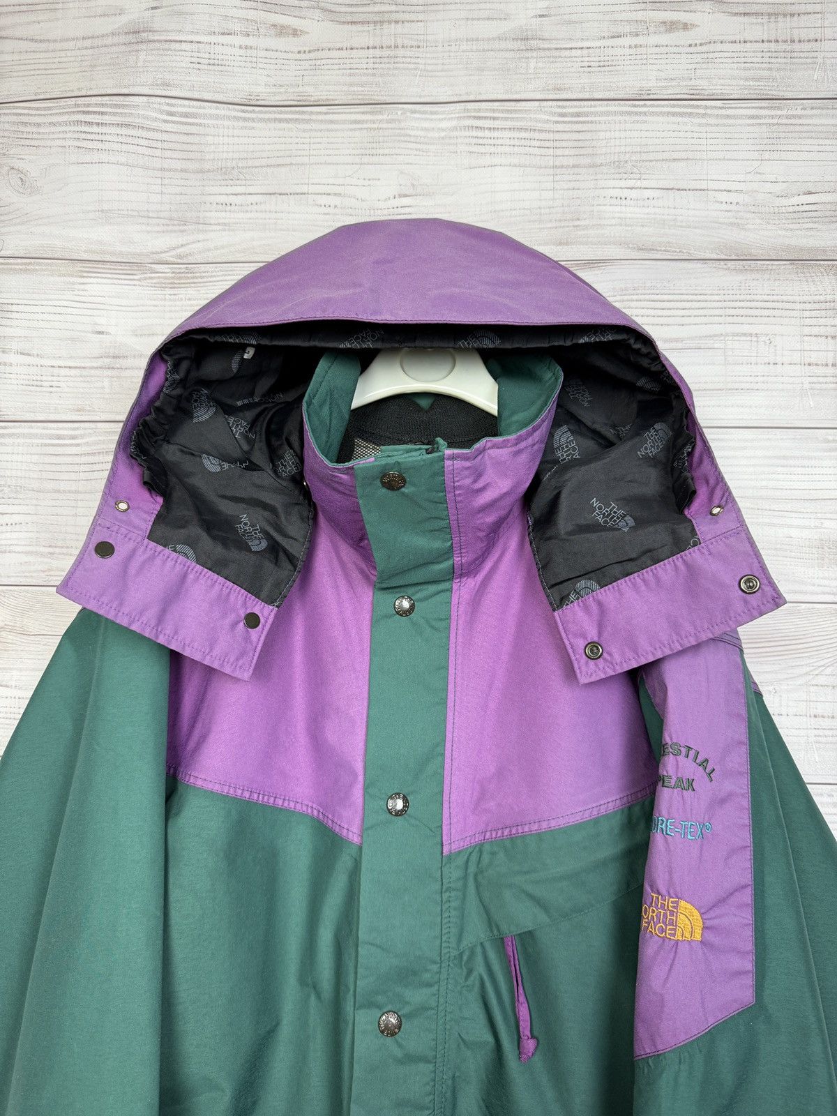 The North Face Vintage The North Face Gore Tex Windbreaker Light Jacket Size US L / EU 52-54 / 3 - 9 Thumbnail