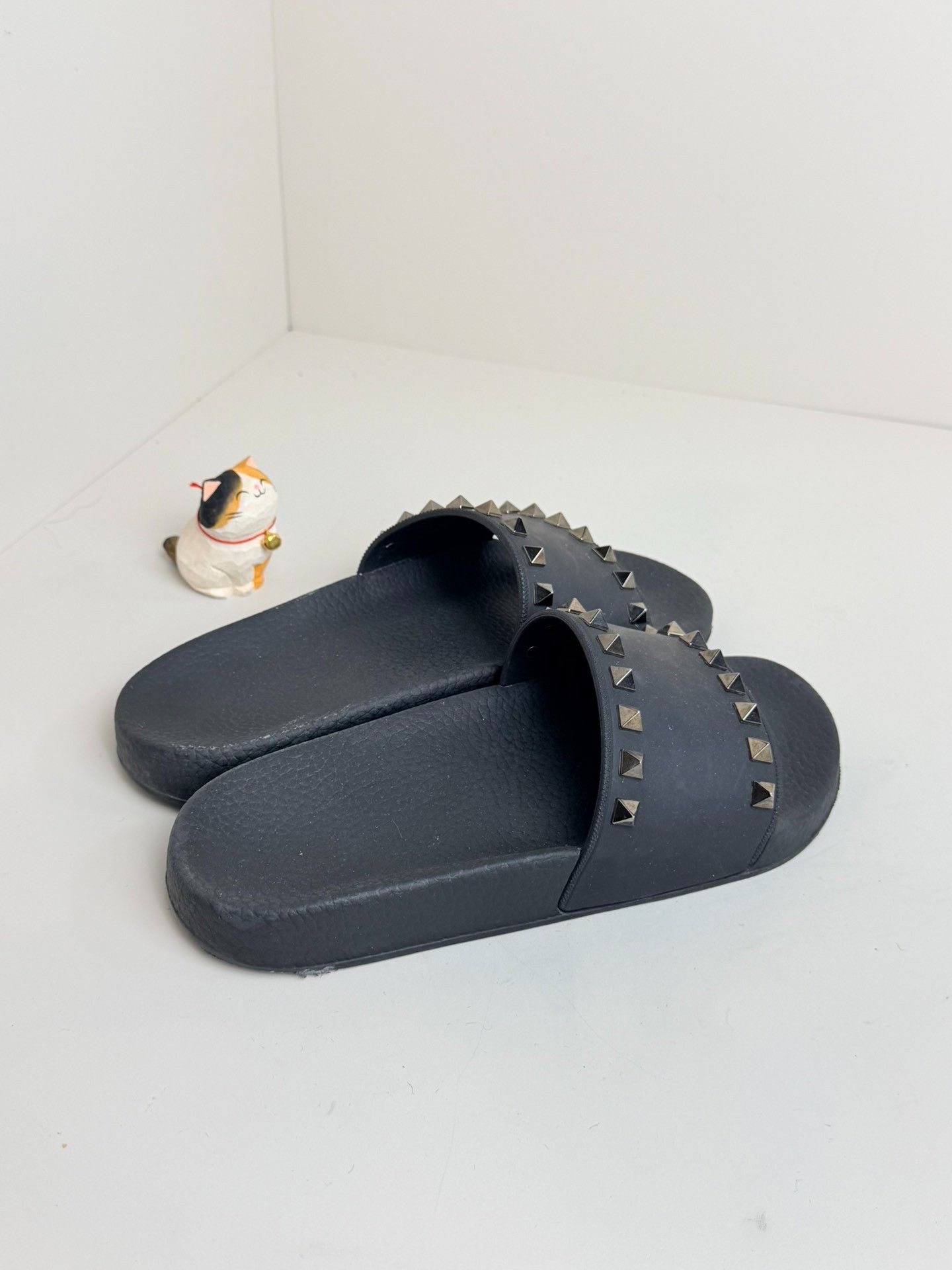 Valentino Valentino Black Sandals us_6 Women Size US 6 / IT 36 - 1 Thumbnail