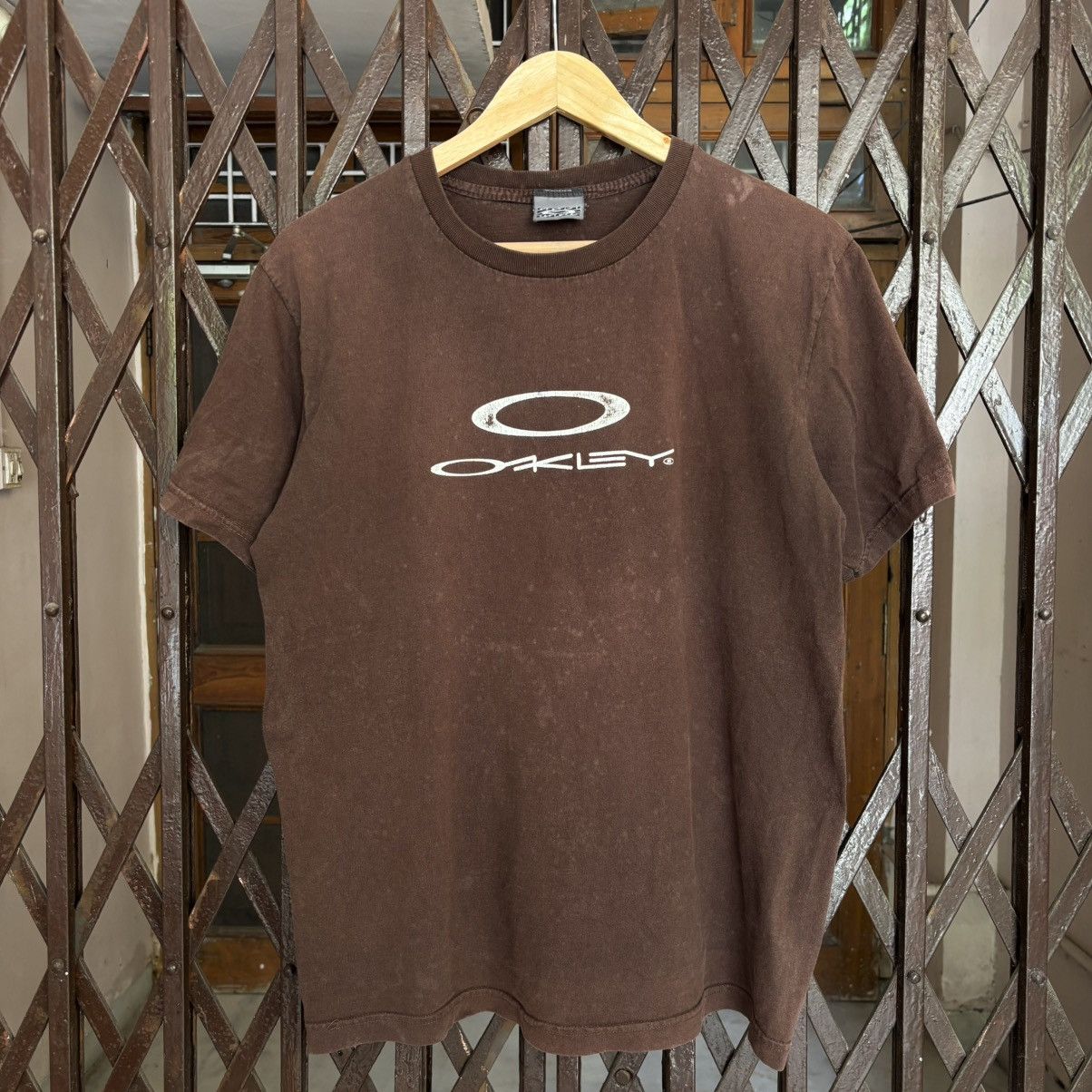 Oakley Vintage Oakley Software T shirt Size US M / EU 48-50 / 2 - 1 Thumbnail