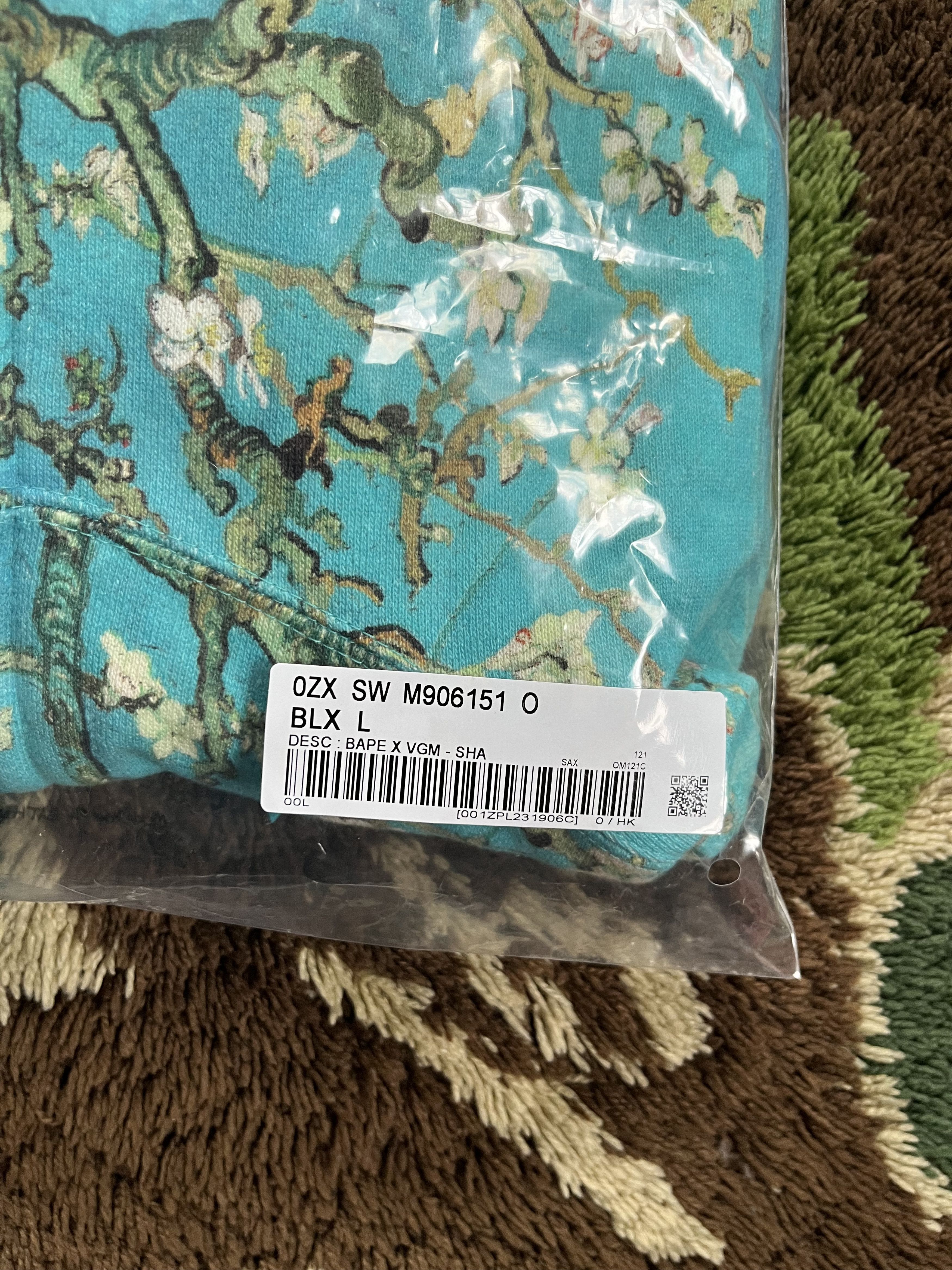 Bape BAPE VAN GOGH MUSEUM SHARK FULL ZIP HOODIE SAX Size US L / EU 52-54 / 3 - 5 Thumbnail