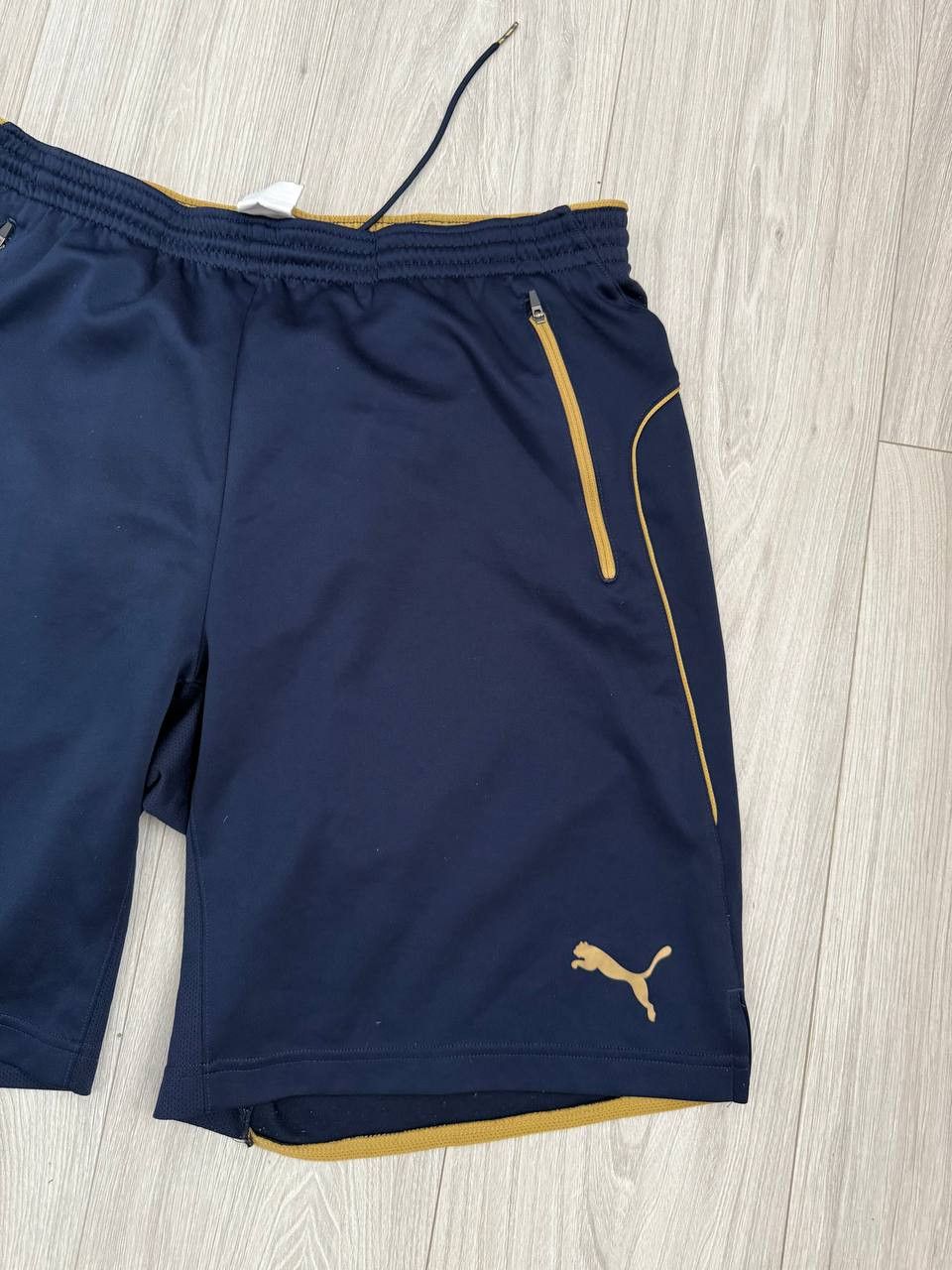 Puma Mens Vintage Puma FC Arsenal football soccer shorts rare Size US 36 / EU 52 - 3 Thumbnail