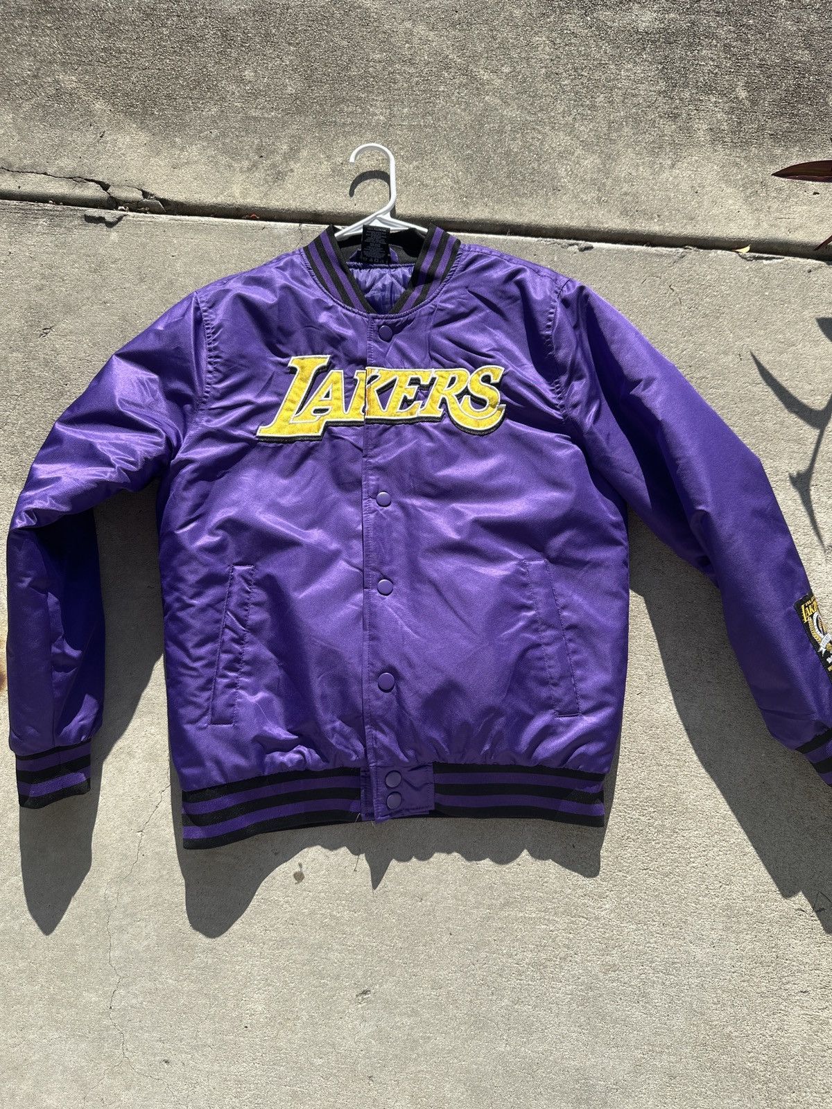 NBA × Vintage Official NBA Lakers Bomber Jacket Size US S / EU 44-46 / 1 - 1 Thumbnail