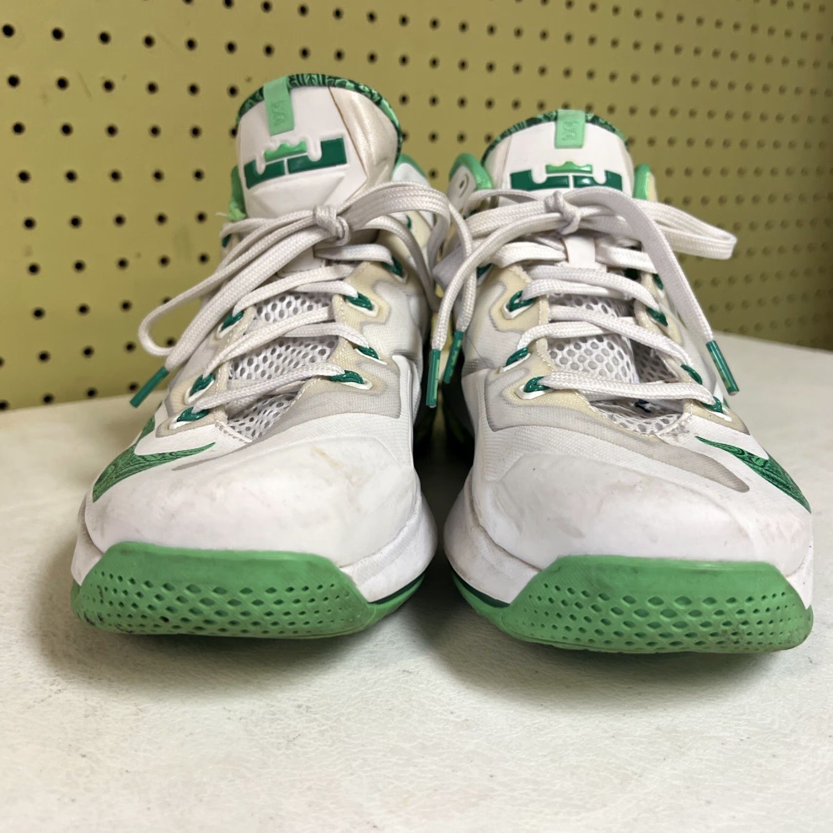 Nike Nike LeBron XI Low Air Max Basketball Shoes Men 10.5 White Green Multicolor 642849-100 Size US 10 / EU 43 - 3 Thumbnail