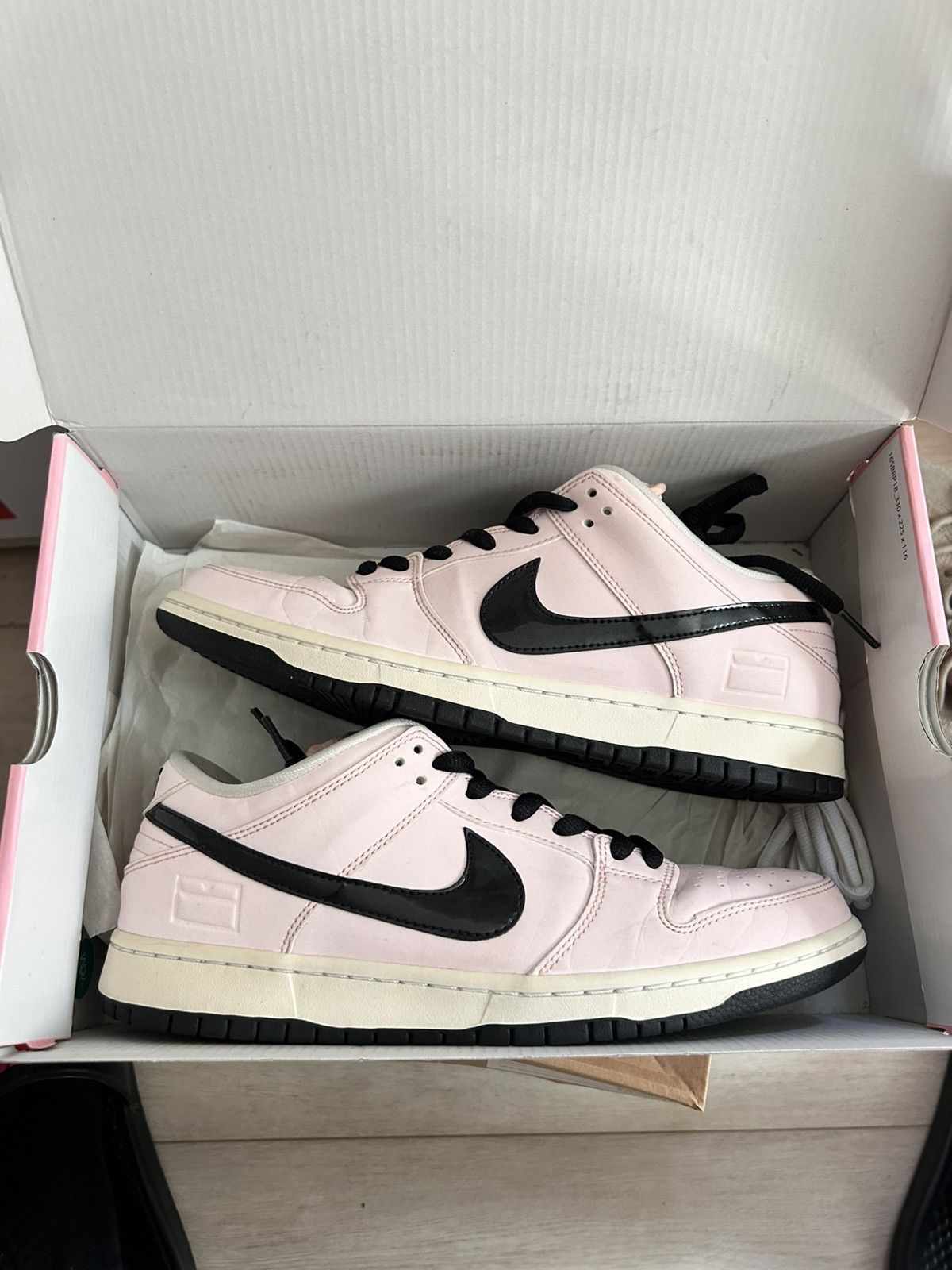 Nike Nike SB Dunk Low ‘Pink Box’ Size 10 Size US 10 / EU 43 - 3 Thumbnail