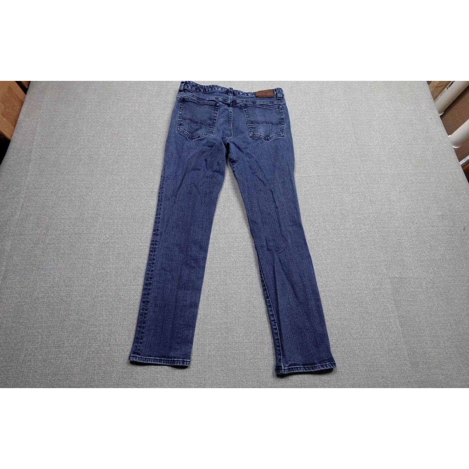 Prana prAna Jeans Mens 32x30 Blue Medium Wash Denim Casual Straight Regular Fit Pocket 5-Pocket Logo Rise Mid Wearable Vintage-No Size US 32 / EU 48 - 4 Thumbnail
